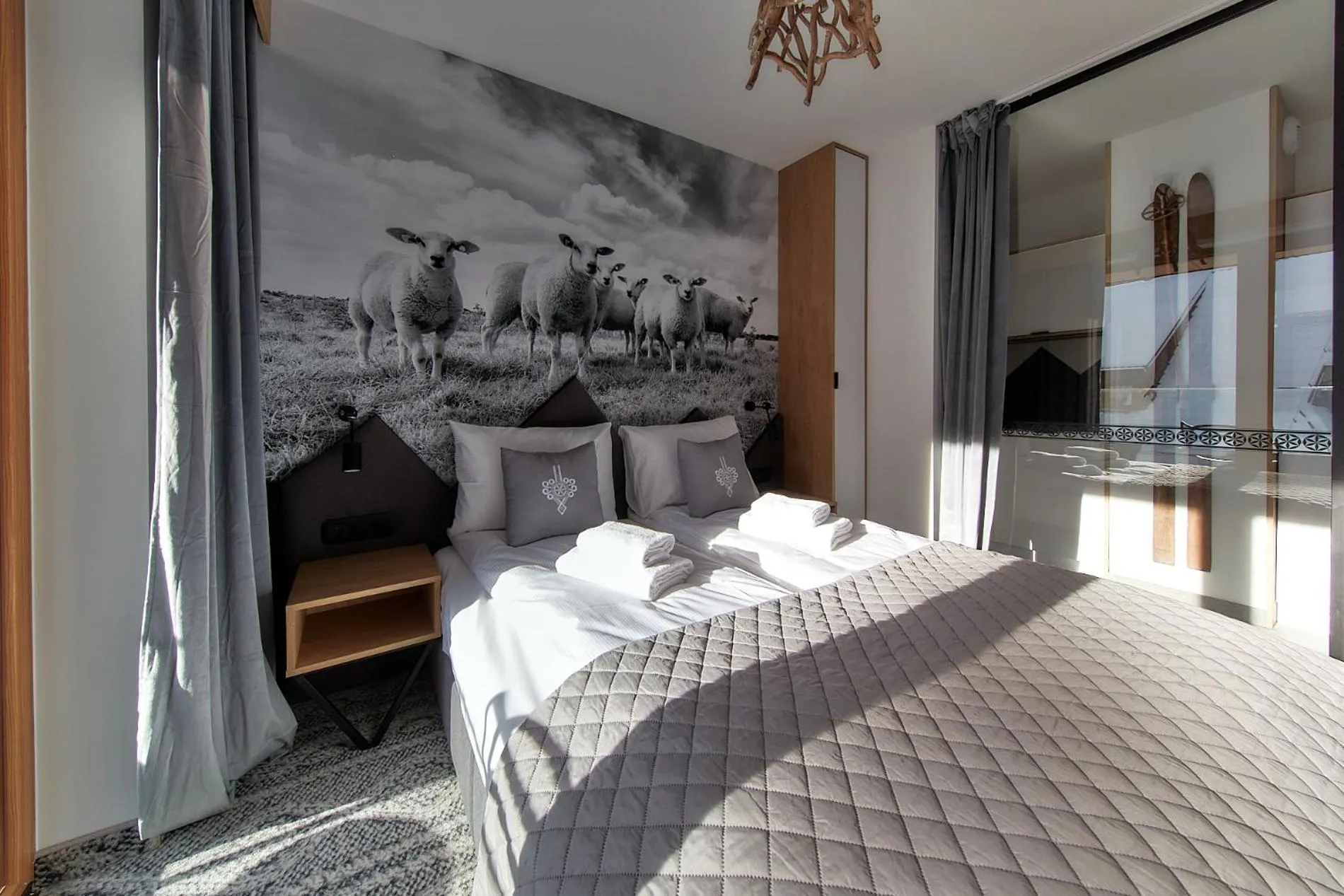 Bedroom, Bed in Tatra Square Apartments