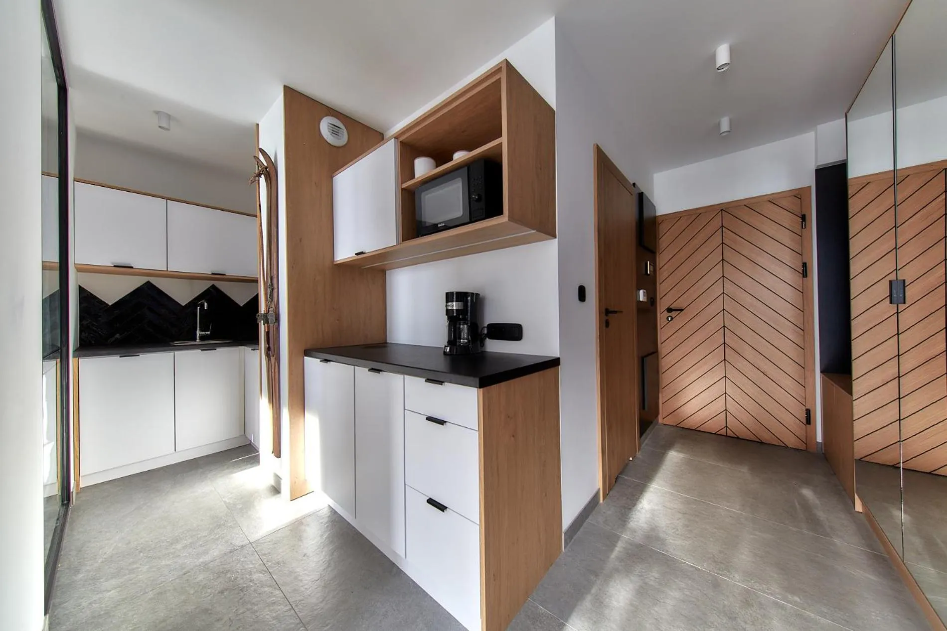 Kitchen or kitchenette in Tatra Square Apartments