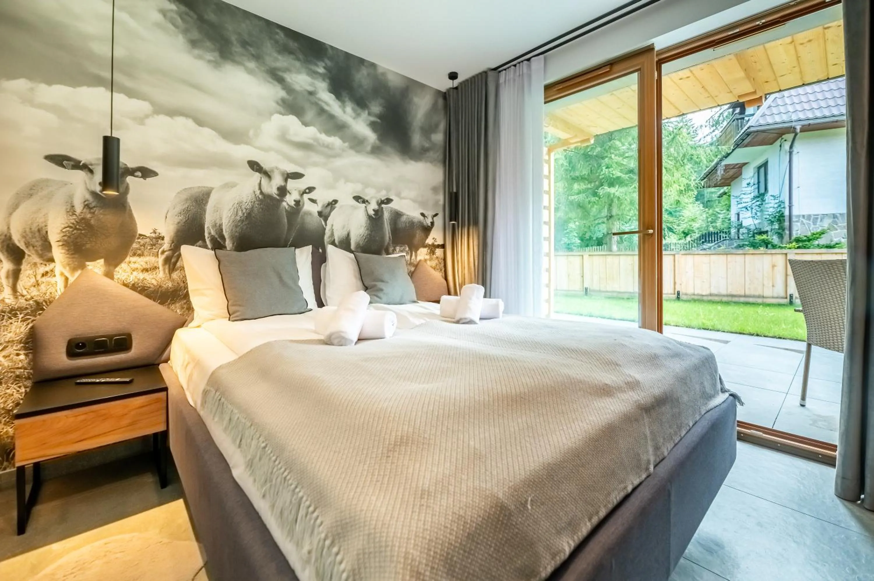 Bed in Tatra Square Apartments