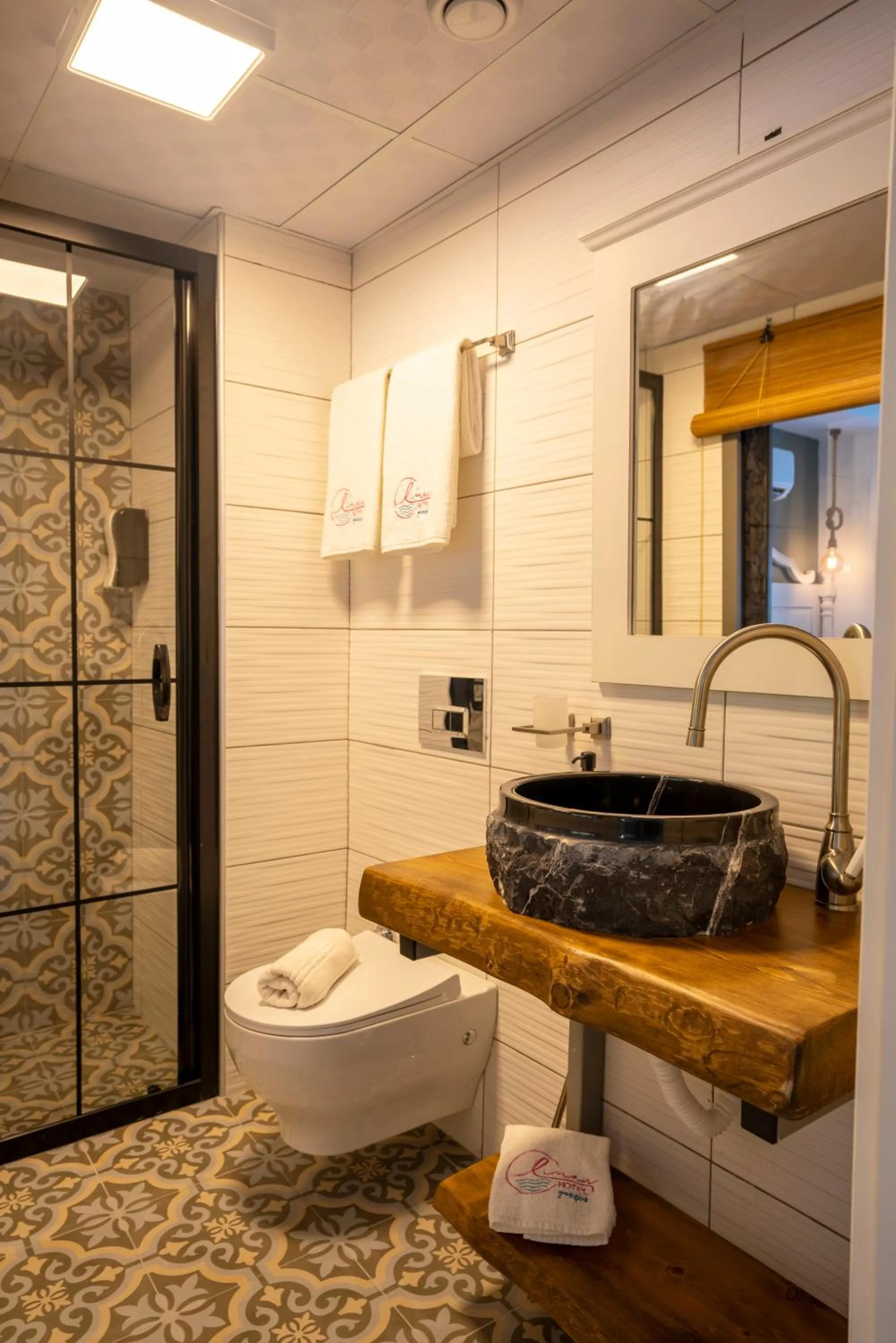 Bathroom in Liman Hotel Gümüslük - Adult Only