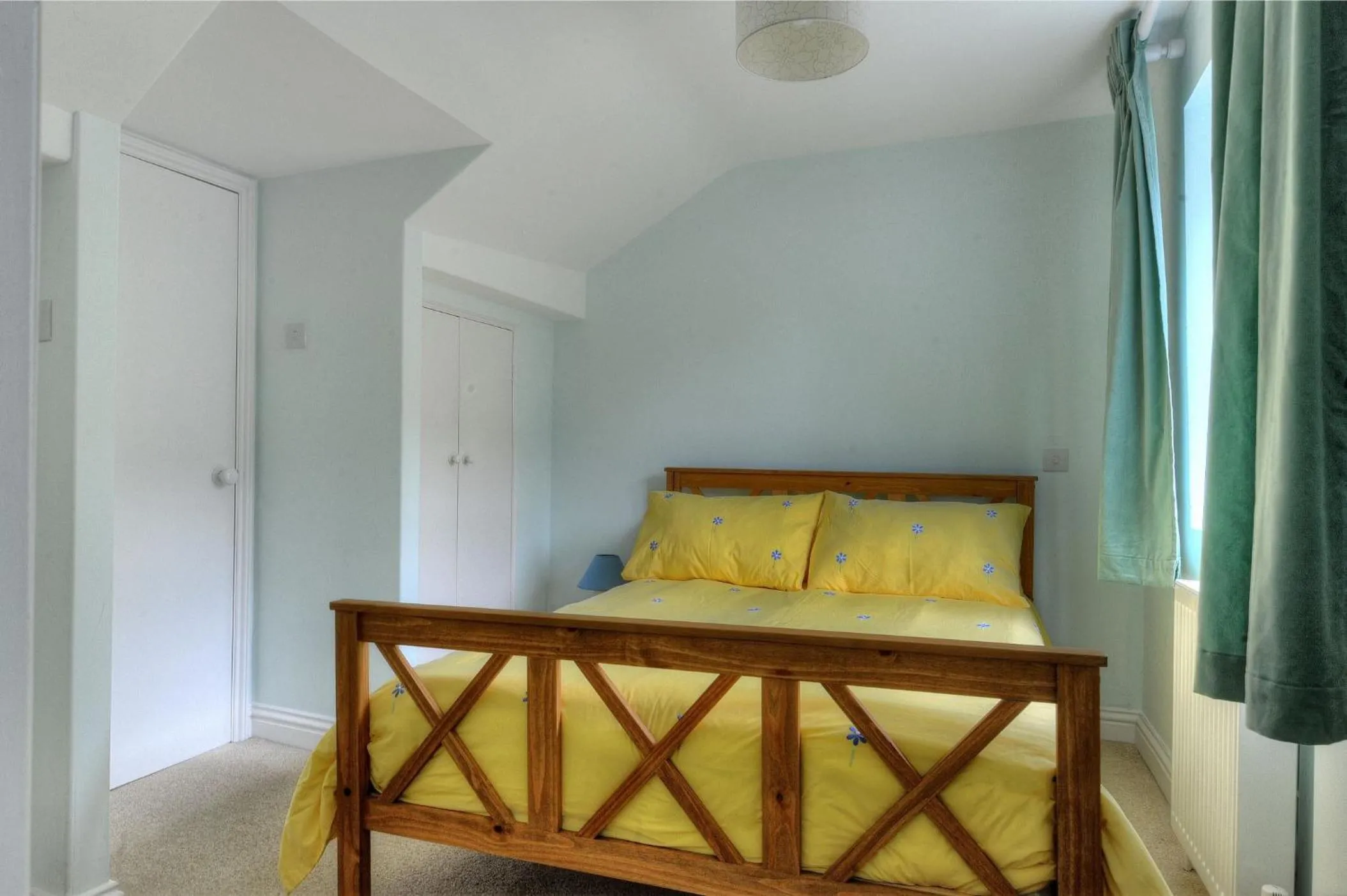 Property building, Bed in Tudor Cottage