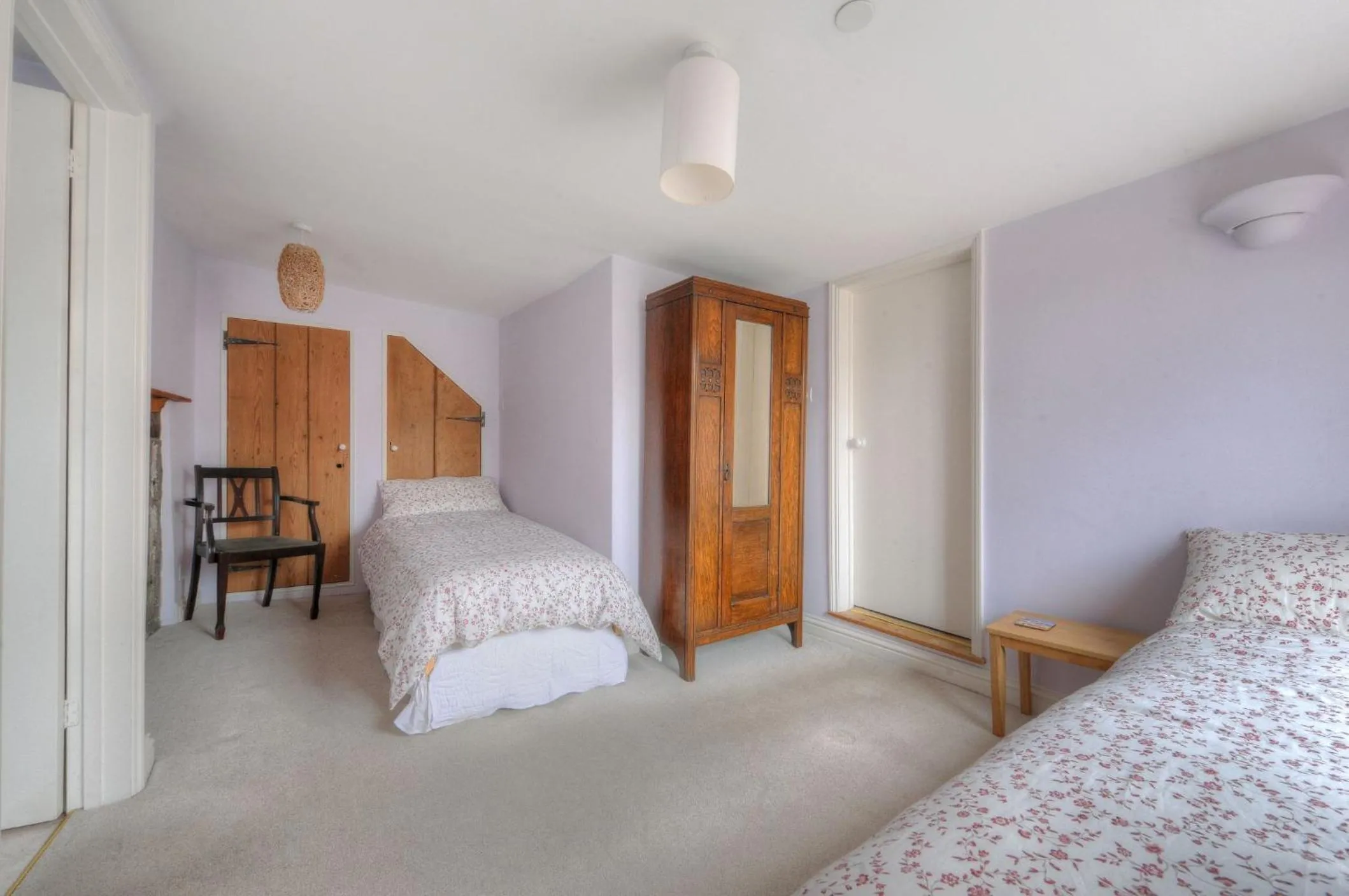 Property building, Bed in Tudor Cottage
