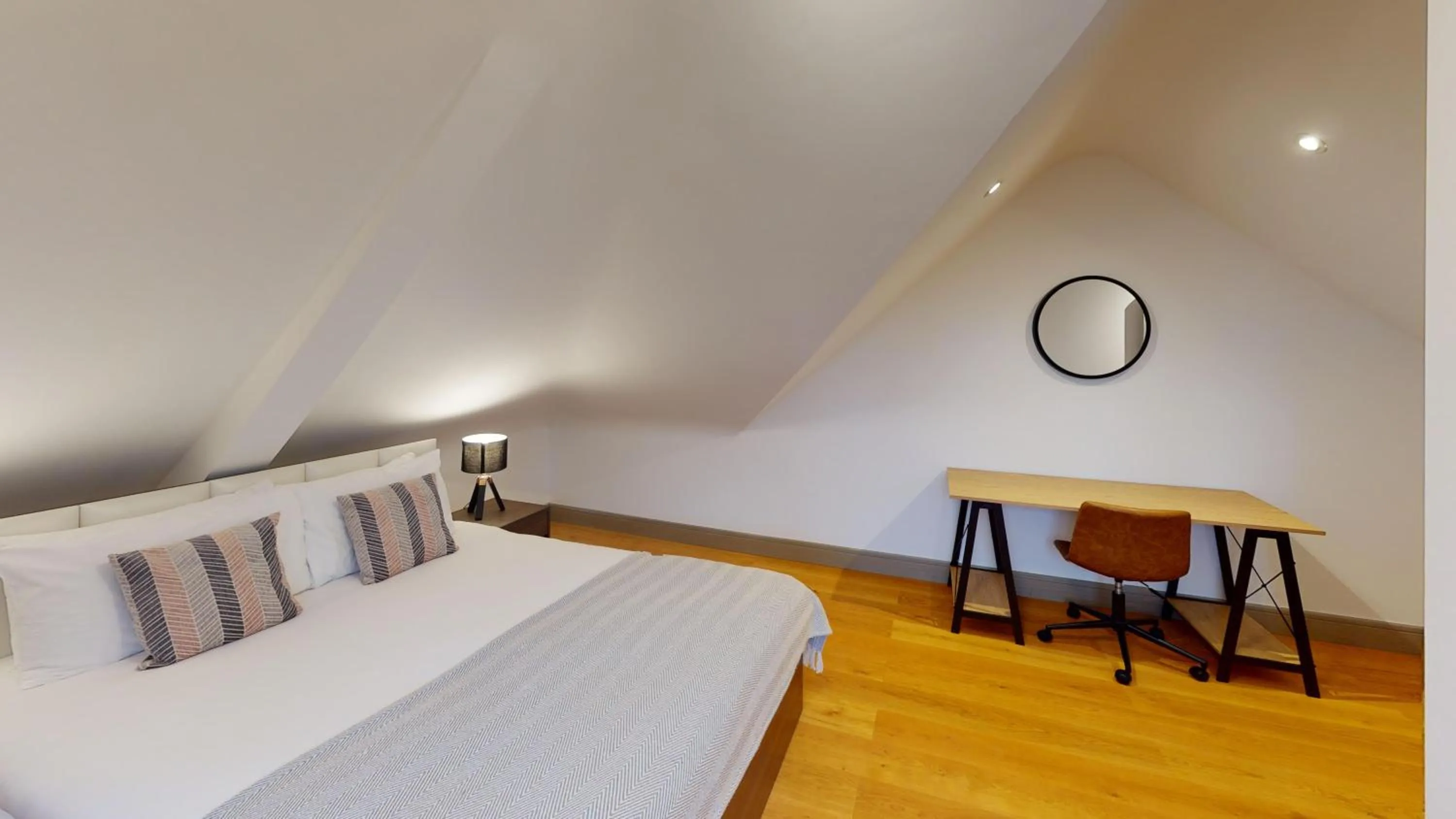 Bedroom in Charles Hope London Kew Bridge