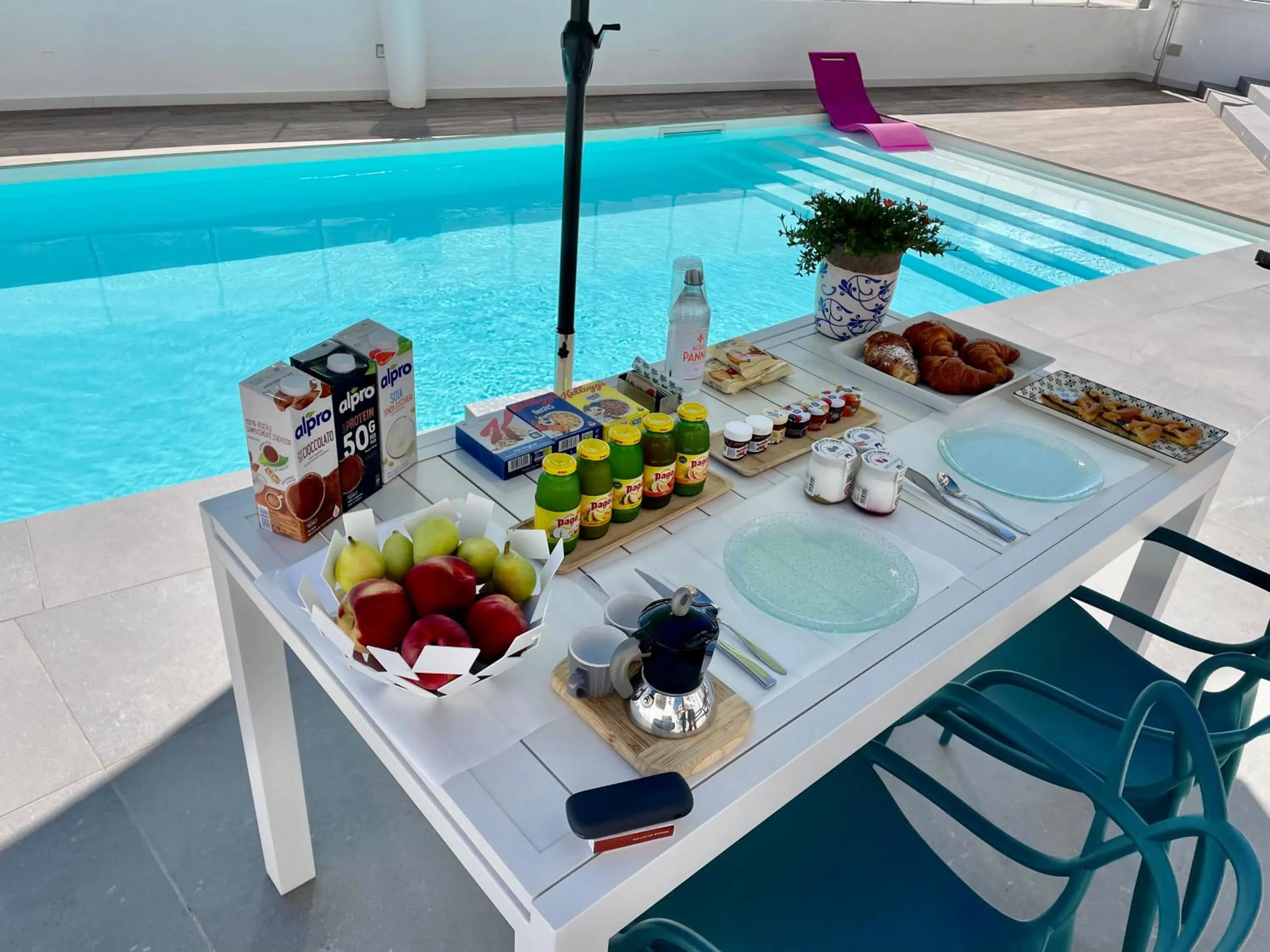 Food in Tropicana Suite - Adults Only