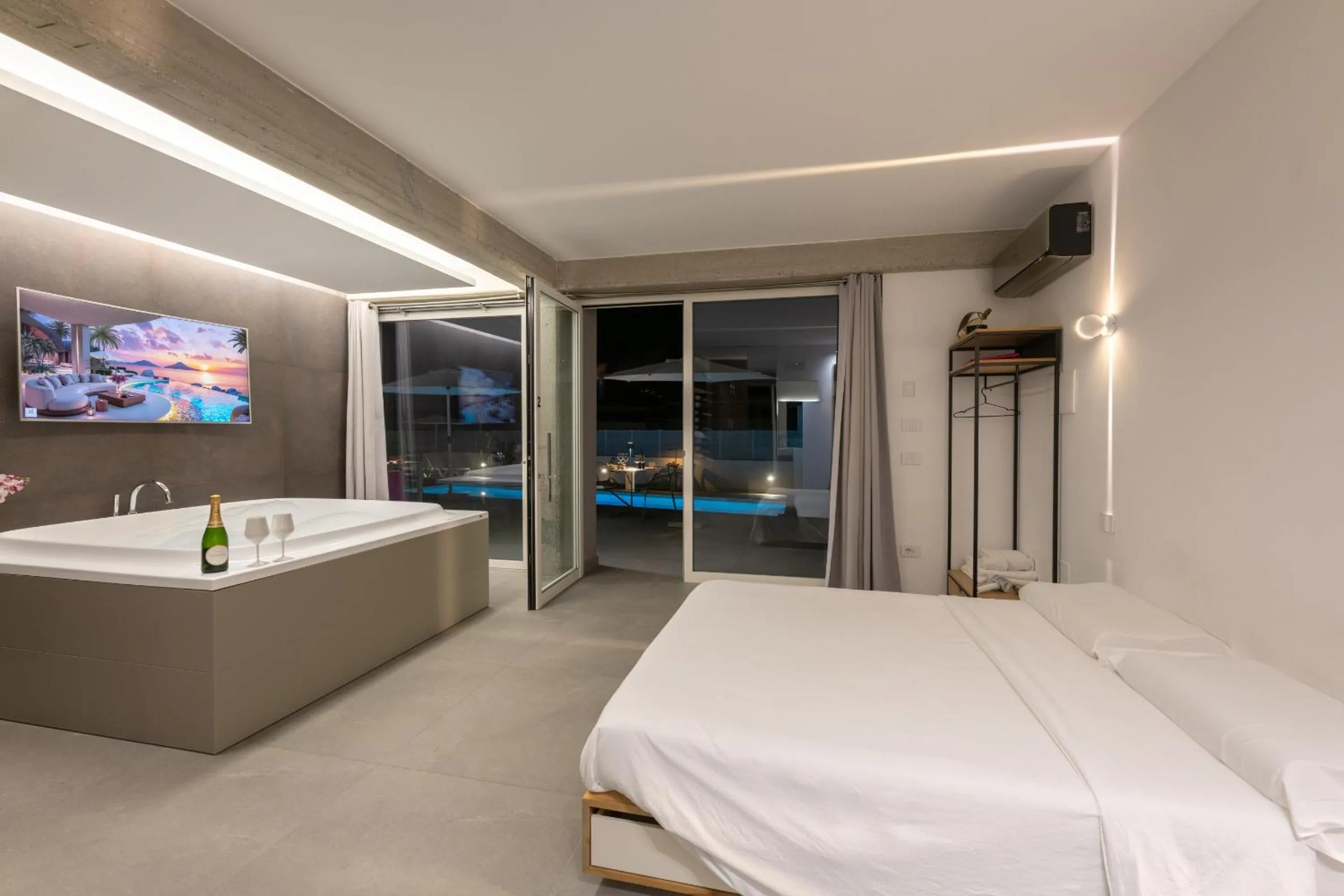 Bed in Tropicana Suite - Adults Only