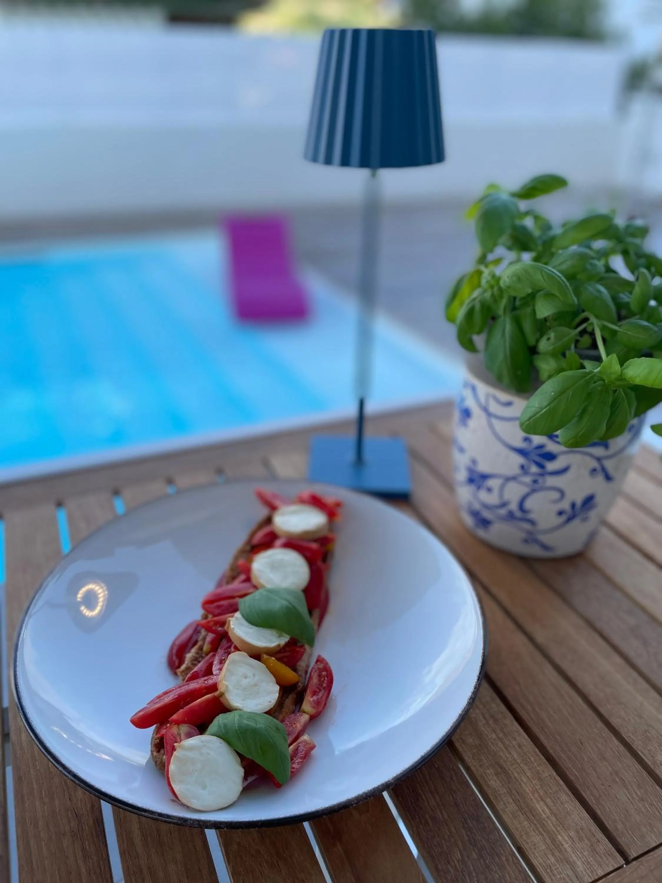 Food and drinks in Tropicana Suite - Adults Only