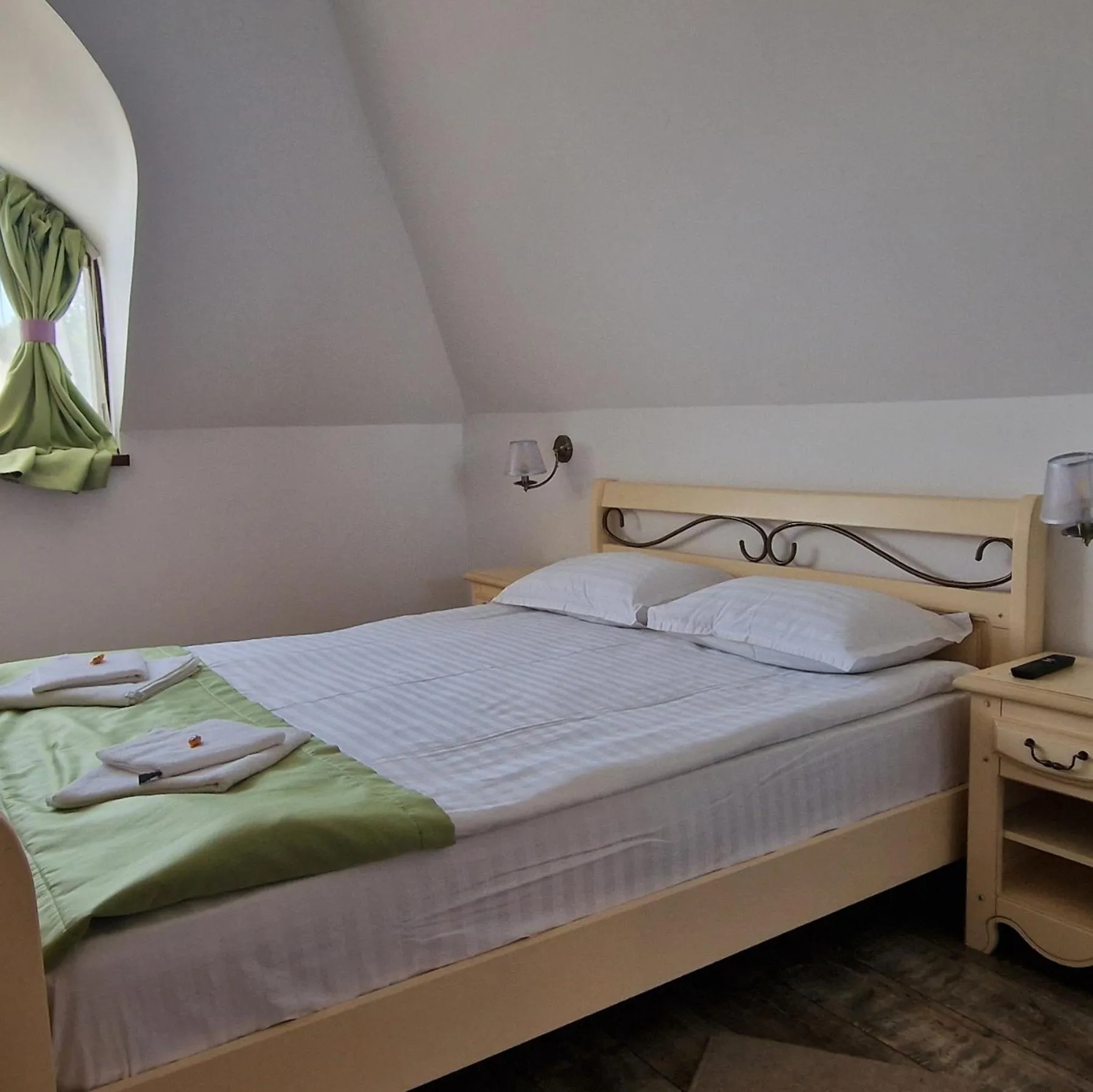 Bedroom, Bed in Provence Suceava