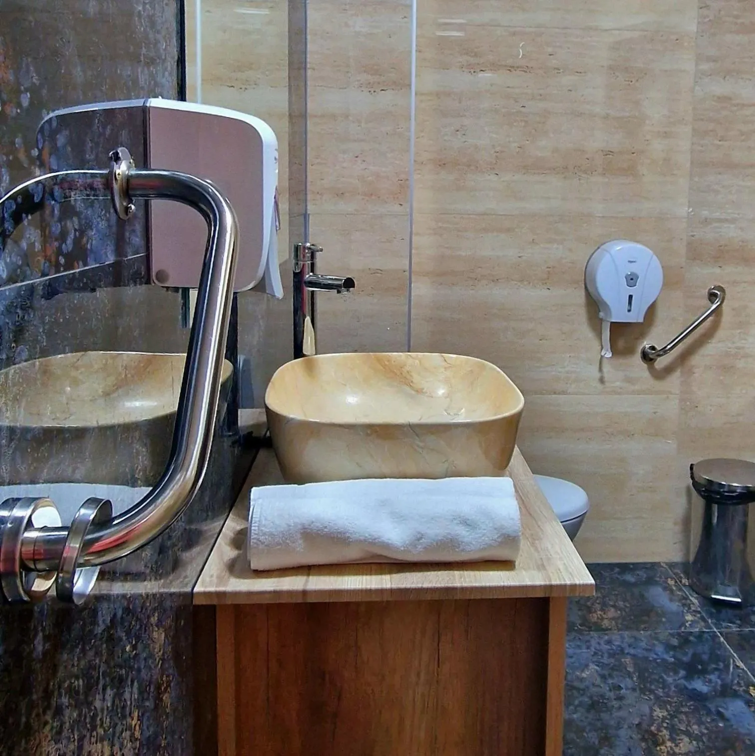 Bathroom in Provence Suceava