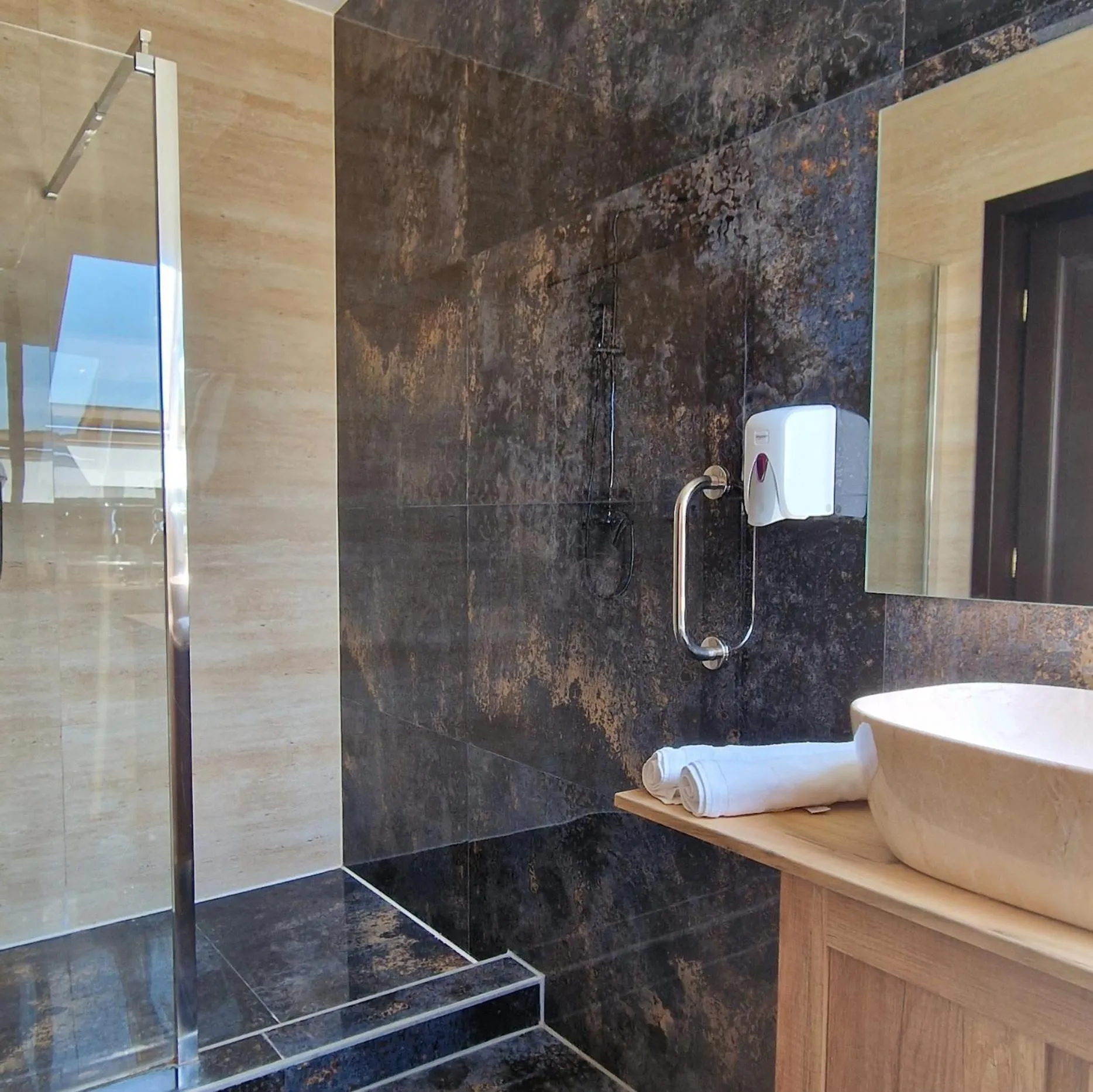 Bathroom in Provence Suceava
