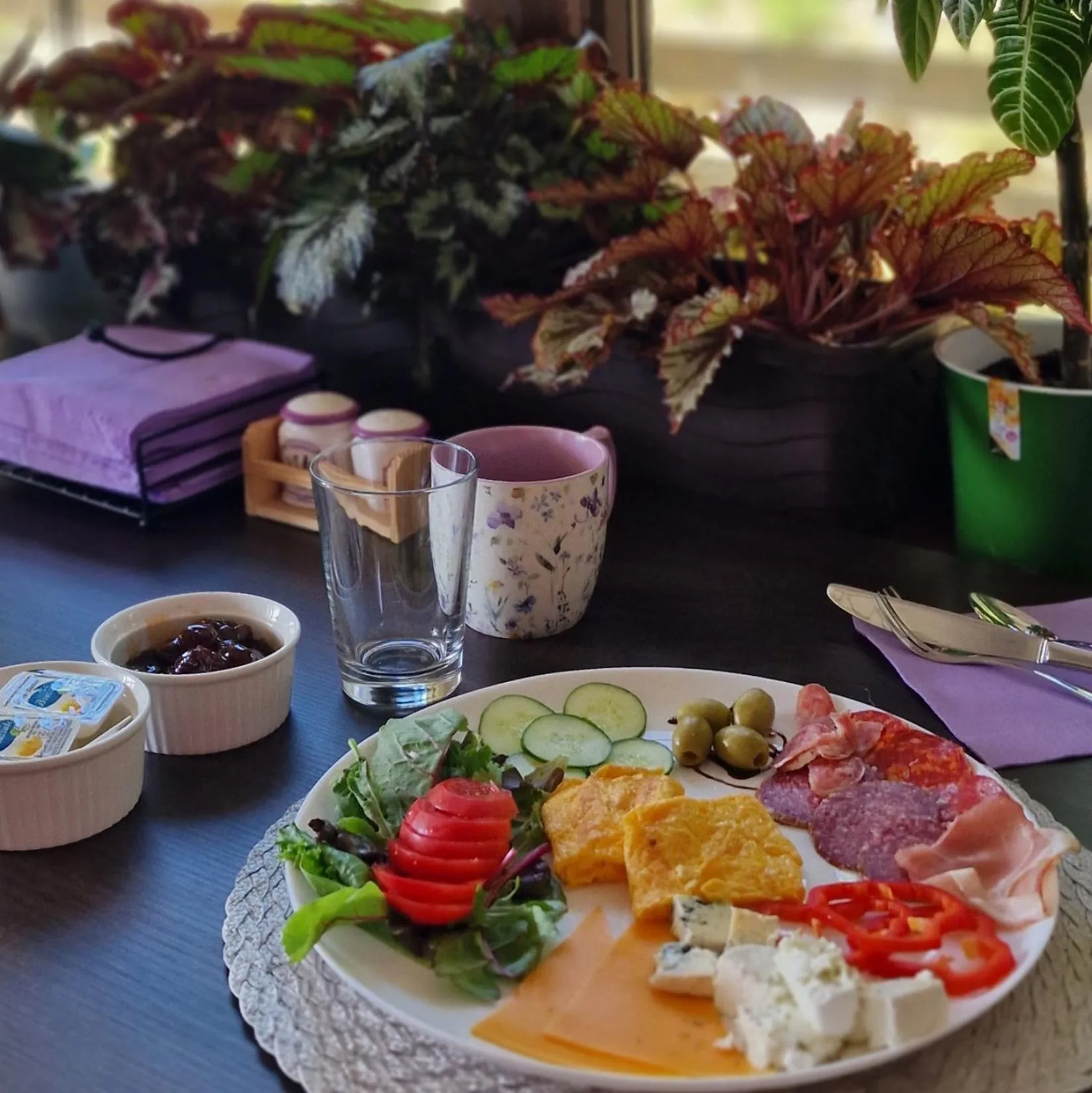 Restaurant/places to eat in Provence Suceava