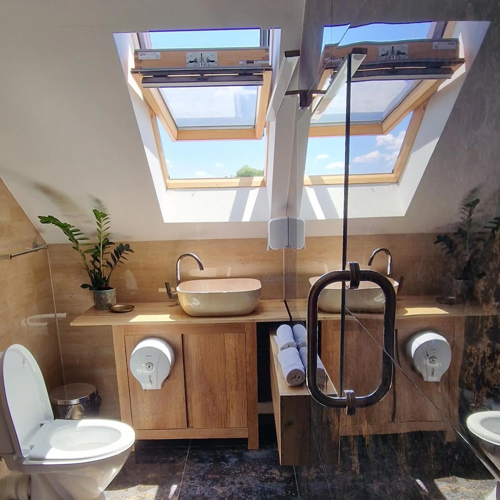 Bathroom in Provence Suceava