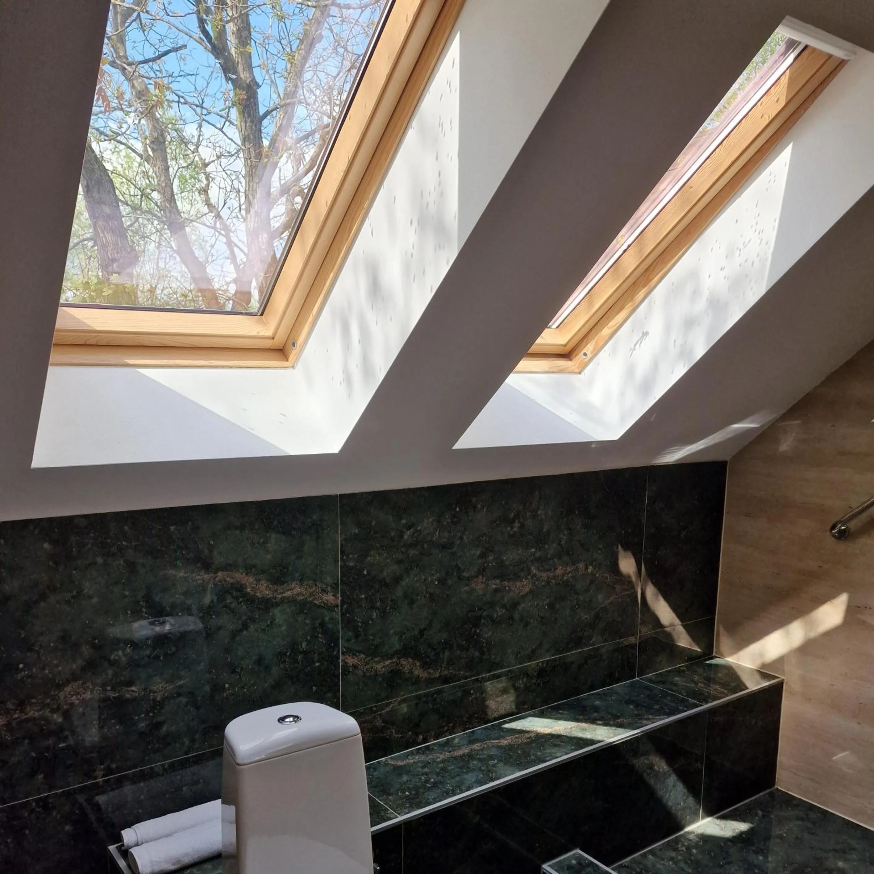 Bathroom in Provence Suceava