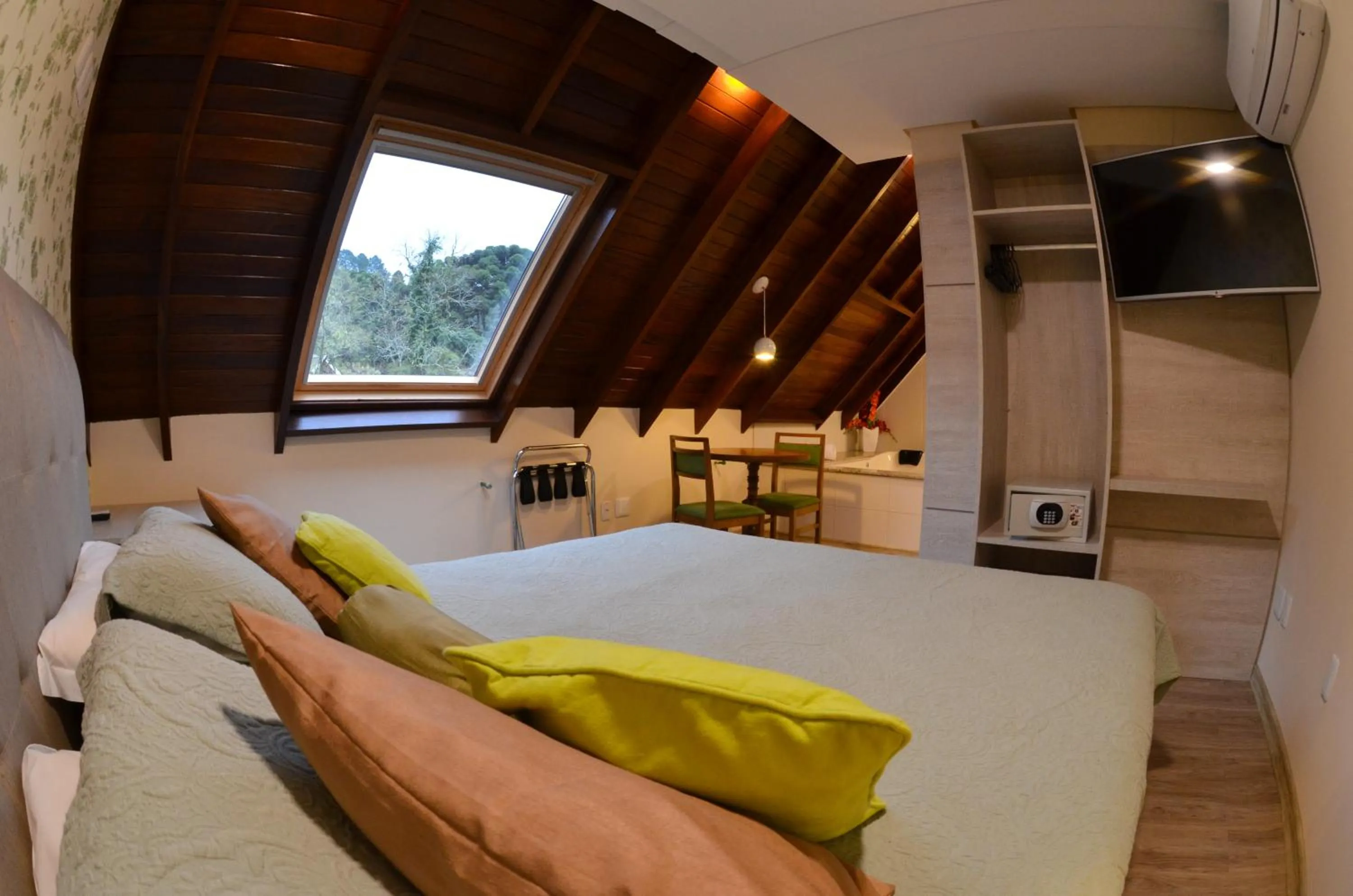 Bed in Hotel Renascença