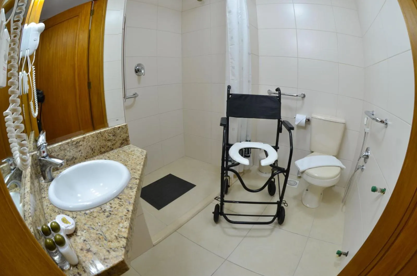 Bathroom in Hotel Renascença