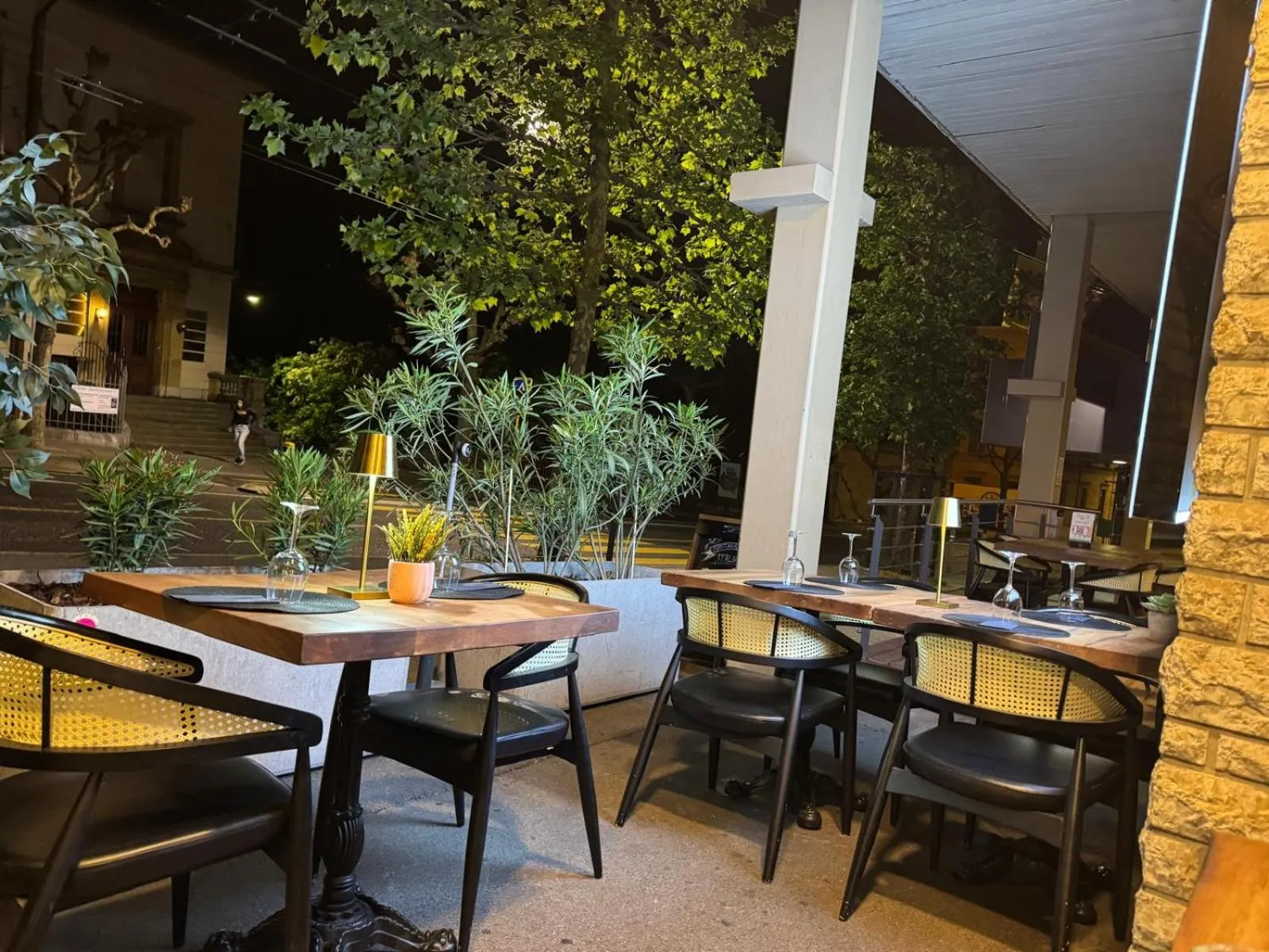 Restaurant/places to eat in Neuchâtel City Hôtel