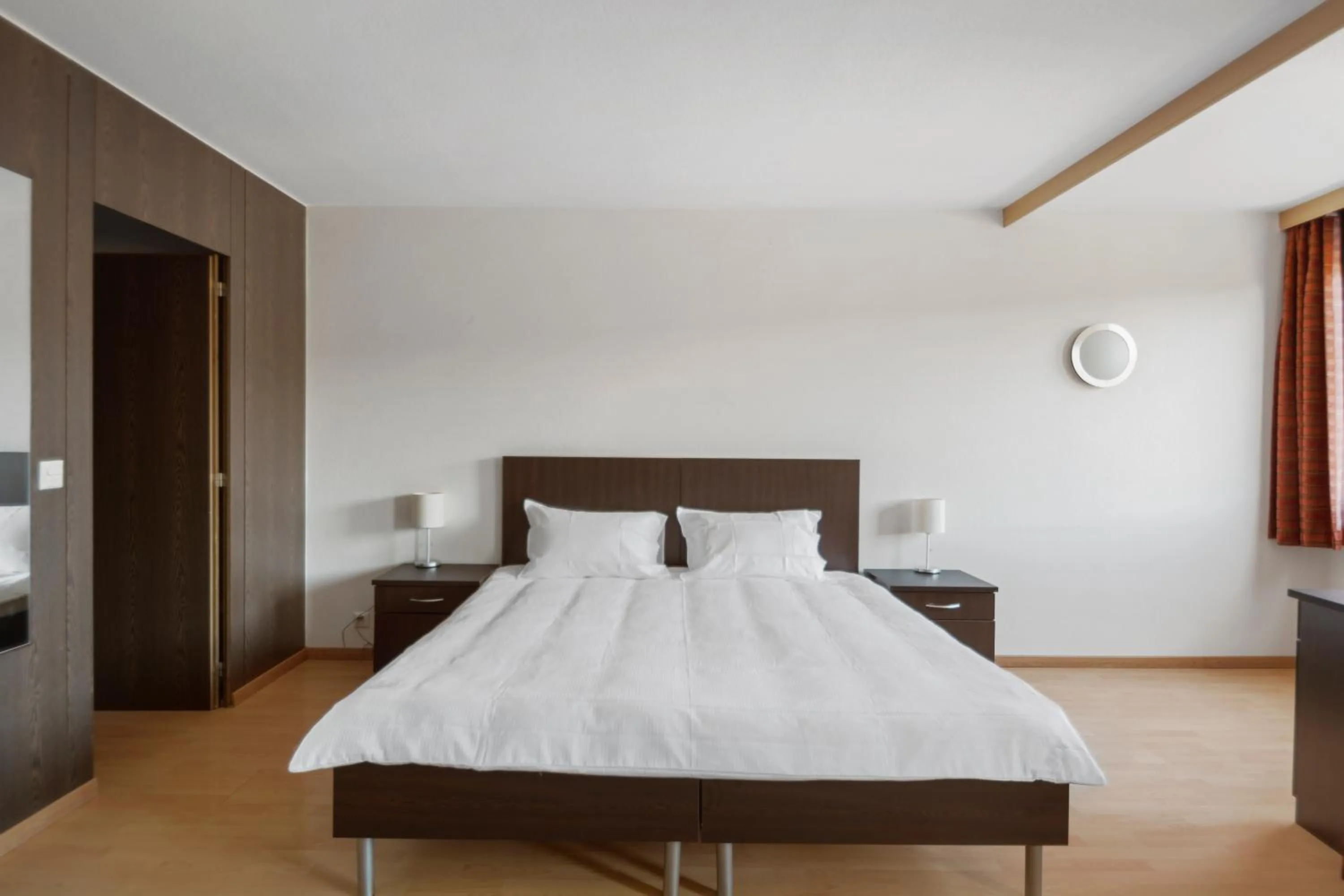 Bed in Neuchâtel City Hôtel