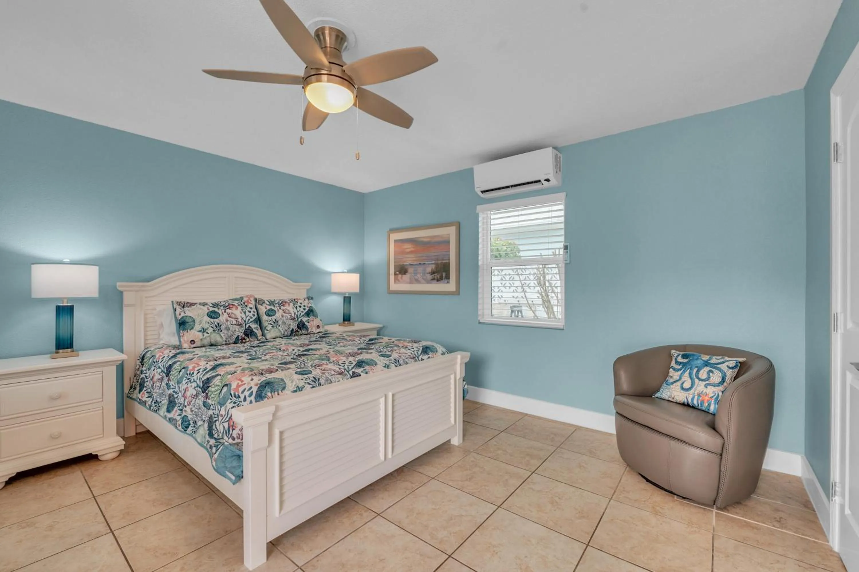 Bed in A Beach Retreat on Casey Key