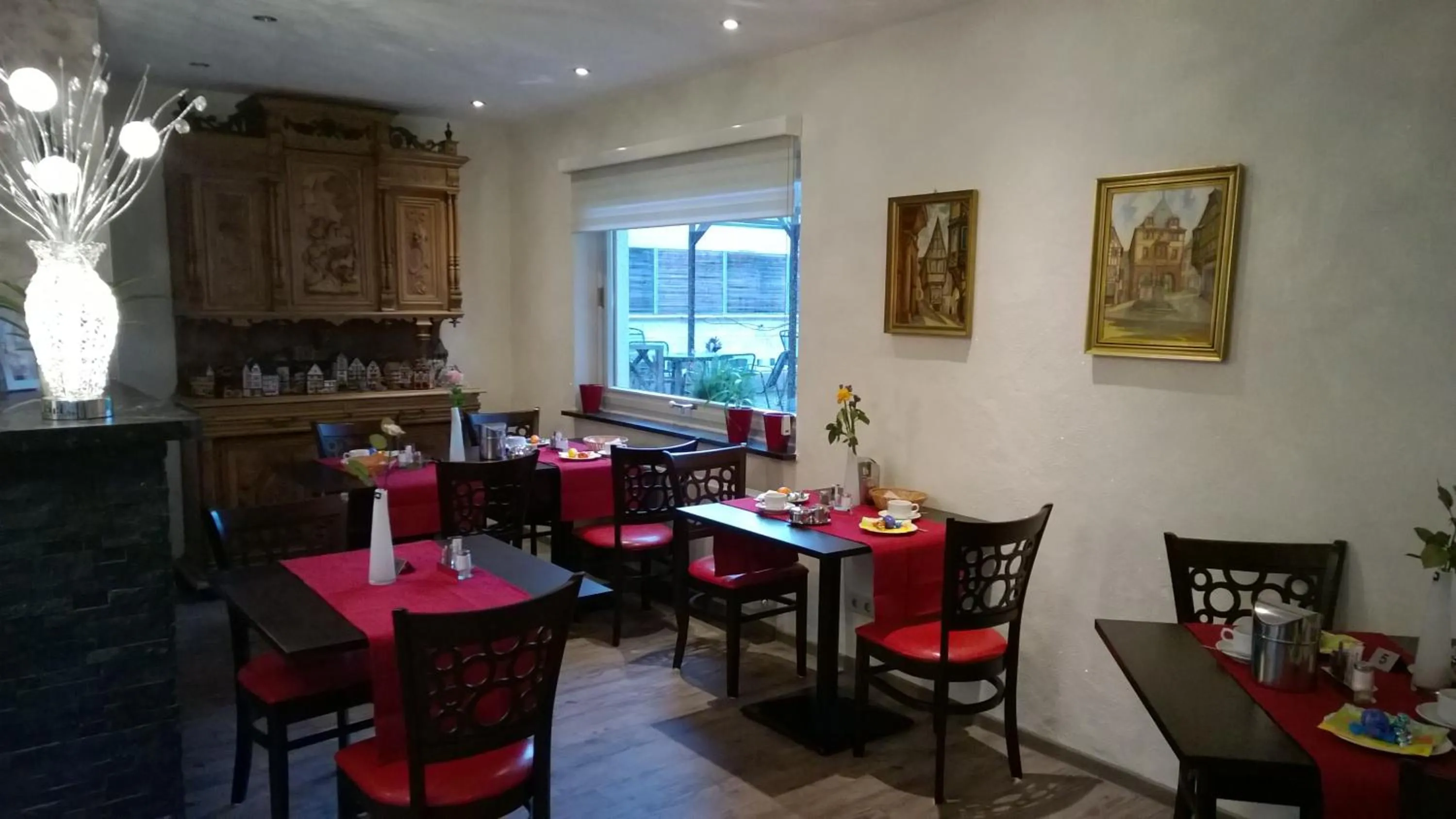 Restaurant/places to eat in Hotel Arns
