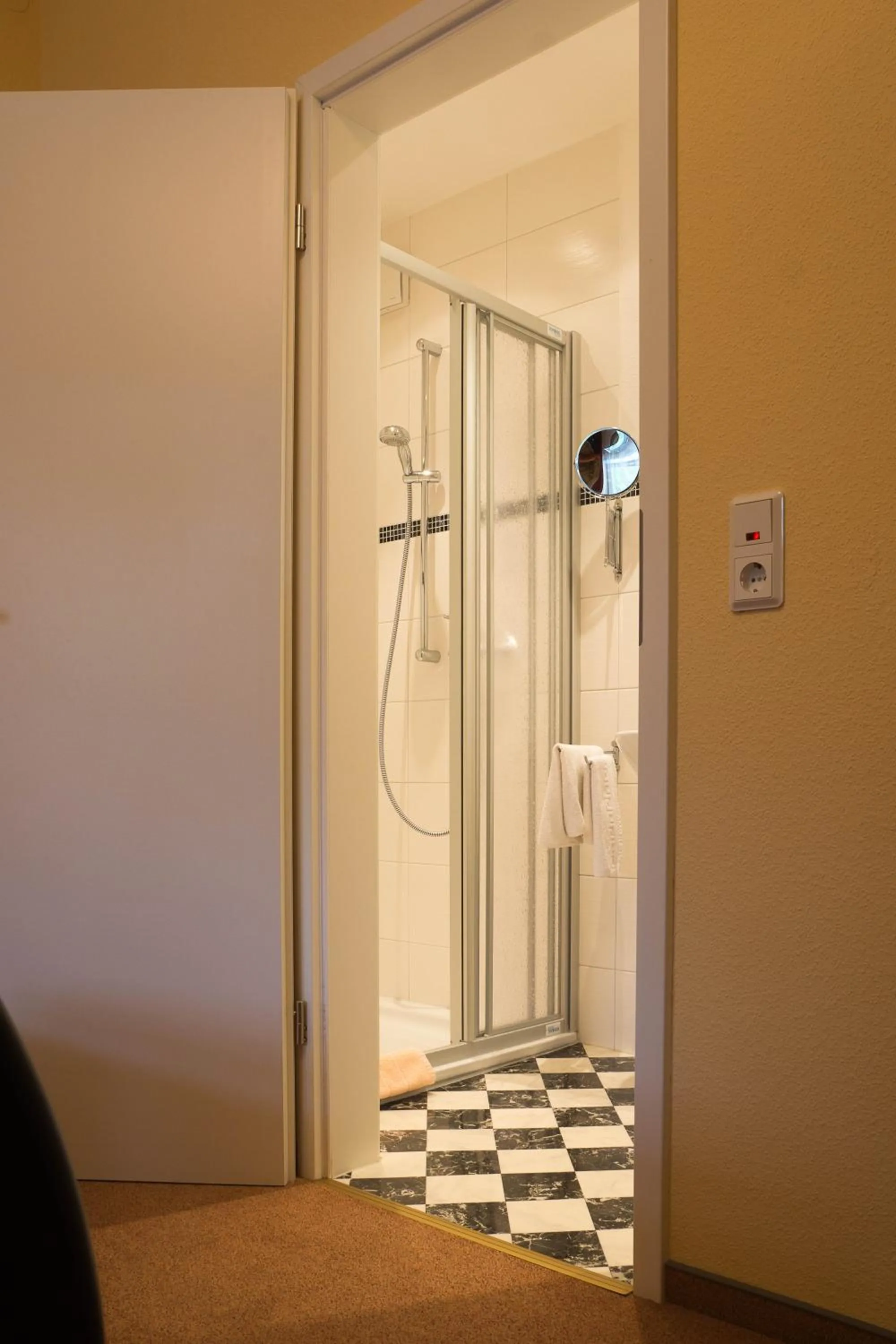 Shower in Hotel Arns