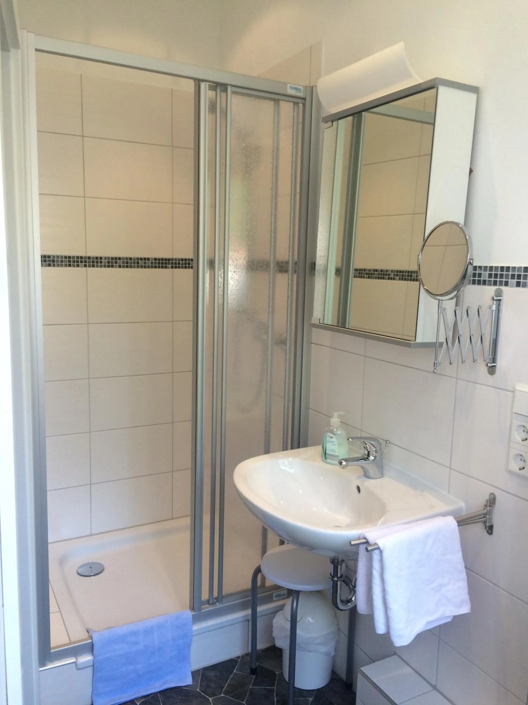 Shower in Hotel Arns