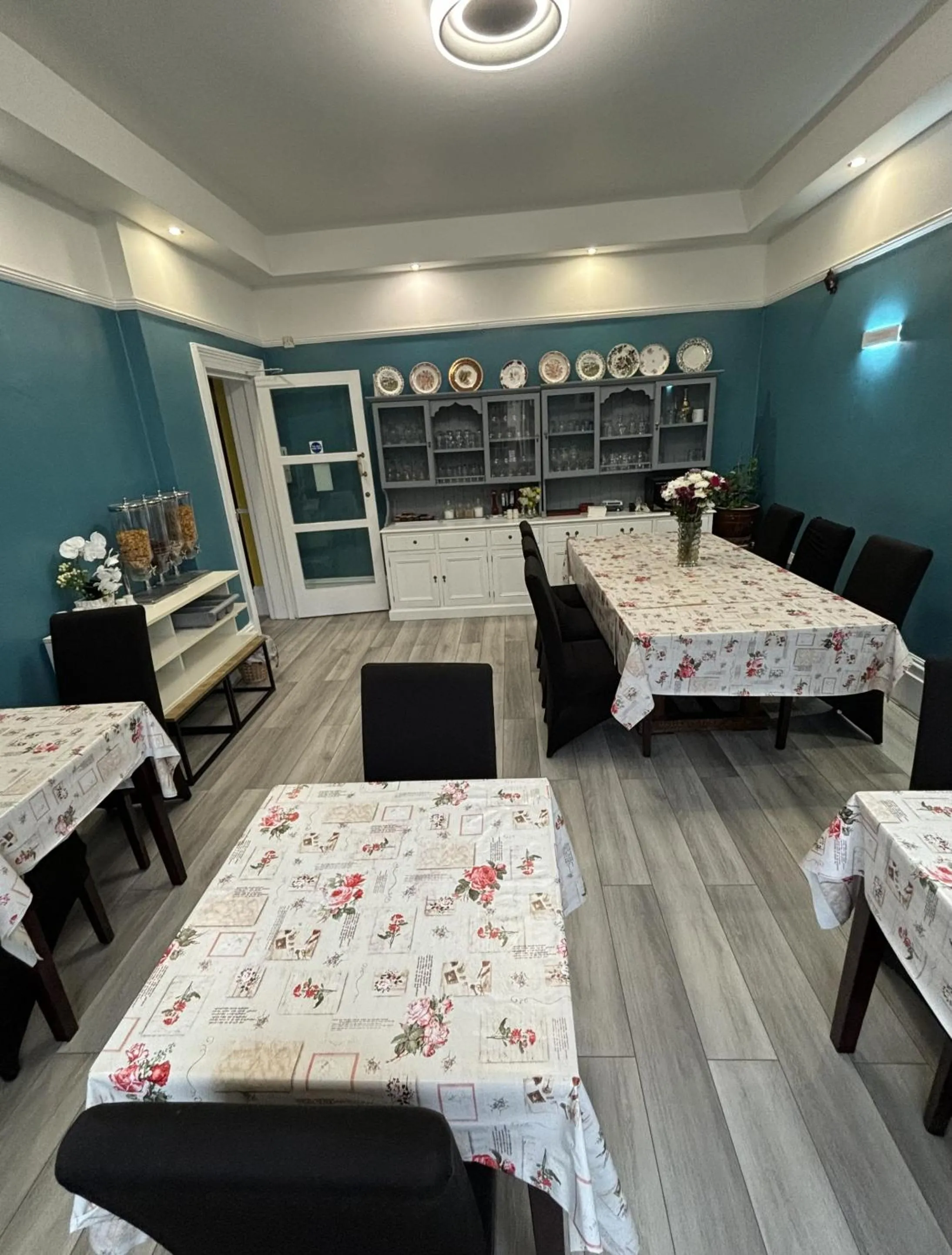 Dining area, Bed in Boscombe Spa Hotel