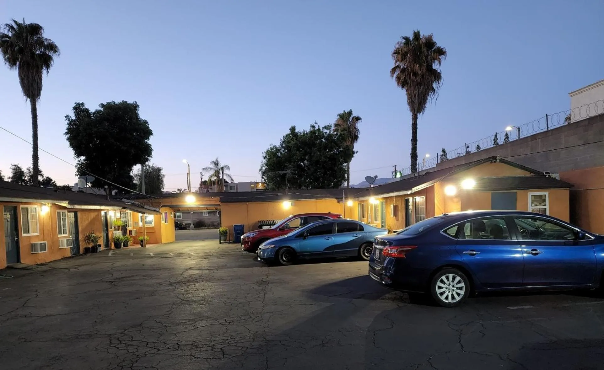 DAY N NIGHT INN - Near Universal Studios Hollywood