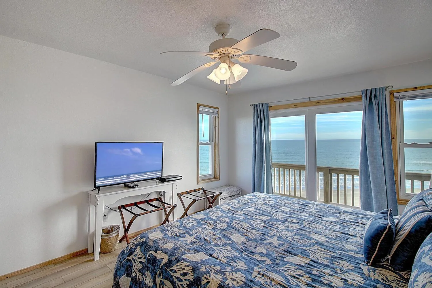 Other, Bed in Titas Sandcastle LC17 Pet Friendly