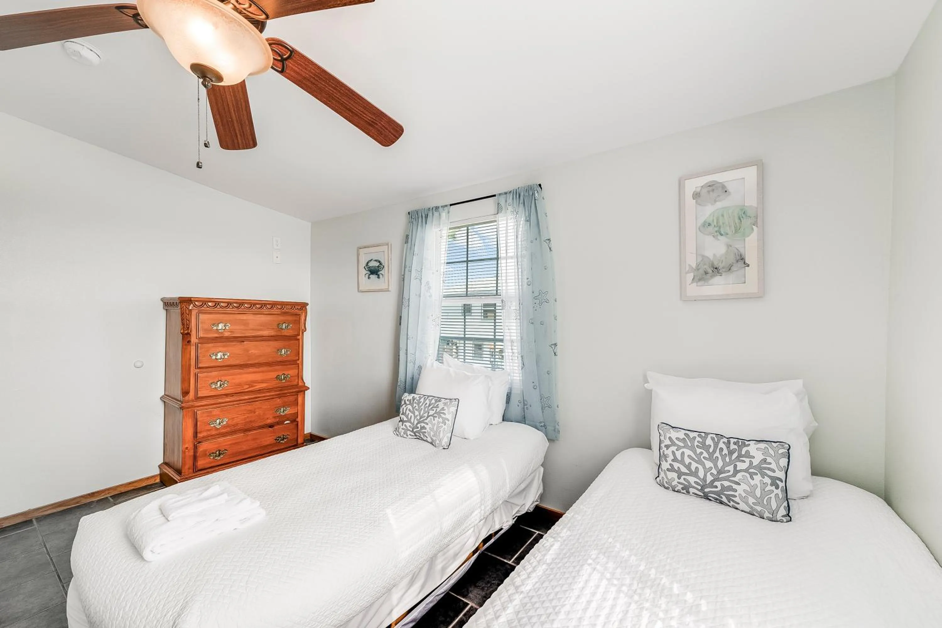 Other, Bed in Blue Water Fisherman 614SP