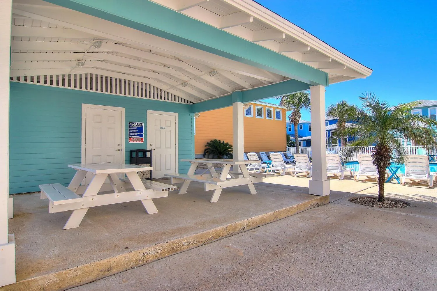 Other in Pelicans Perch VW21