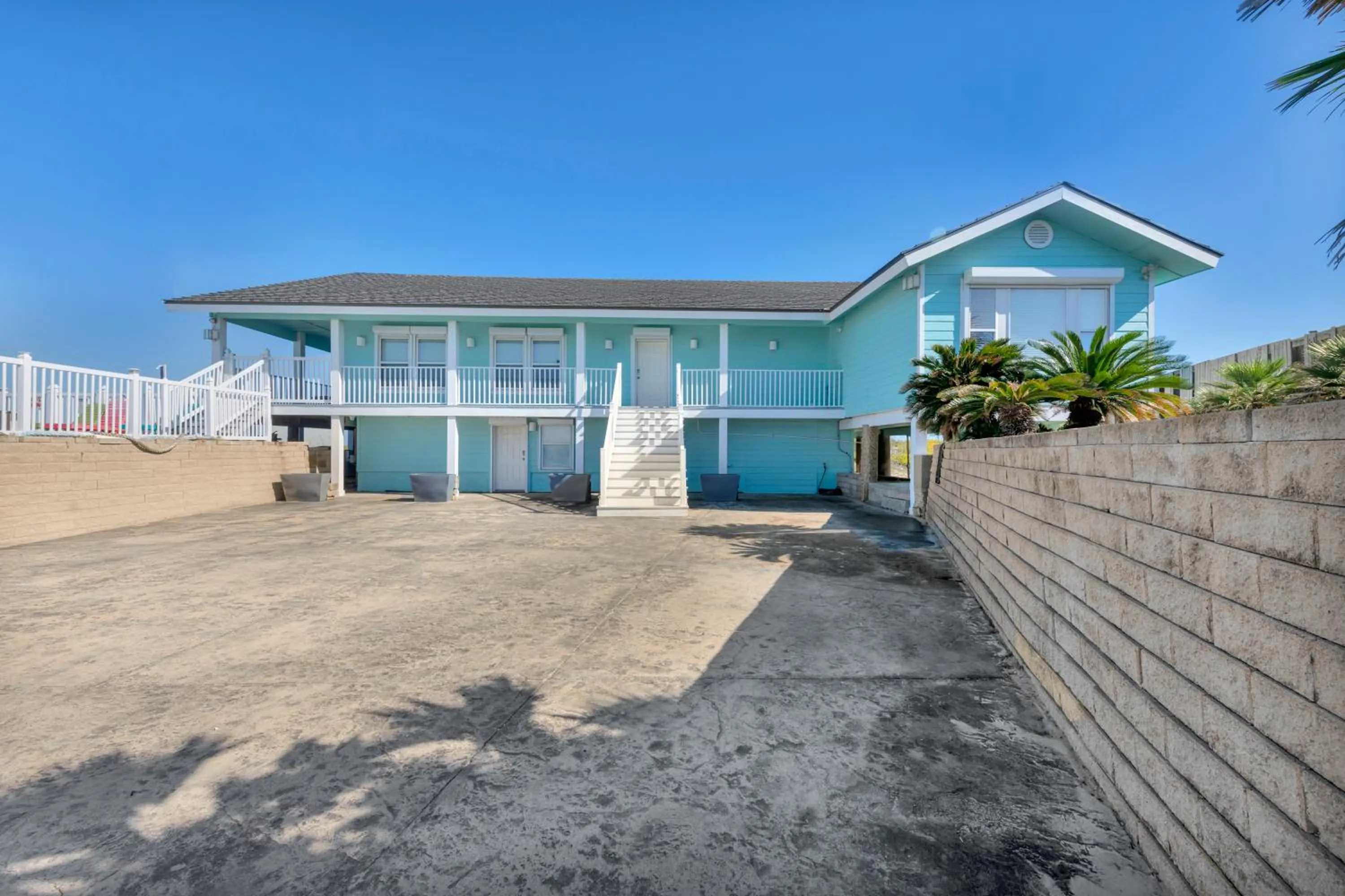 Other in Executive Beach Paradise SH7345