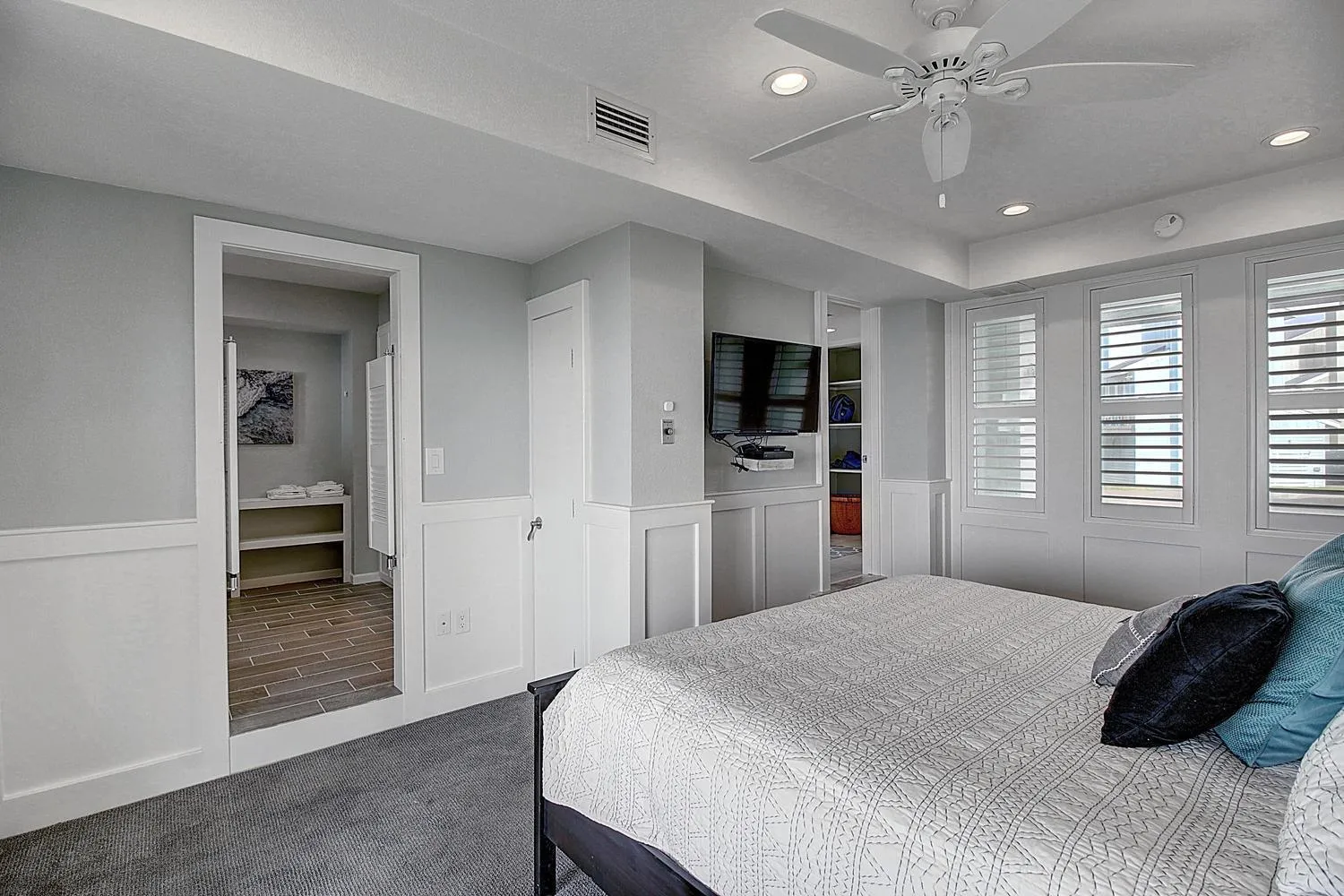 Other, Bed in Waters Edge 6LC