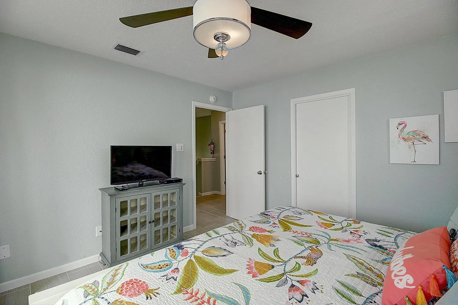 Other, Bed in Waters Edge 6LC