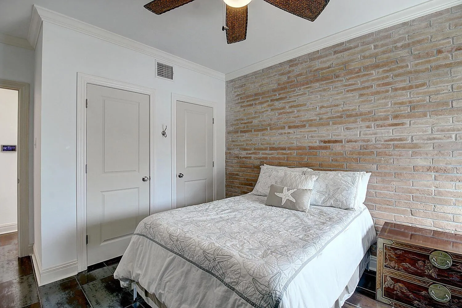 Other, Bed in Channelview CV211