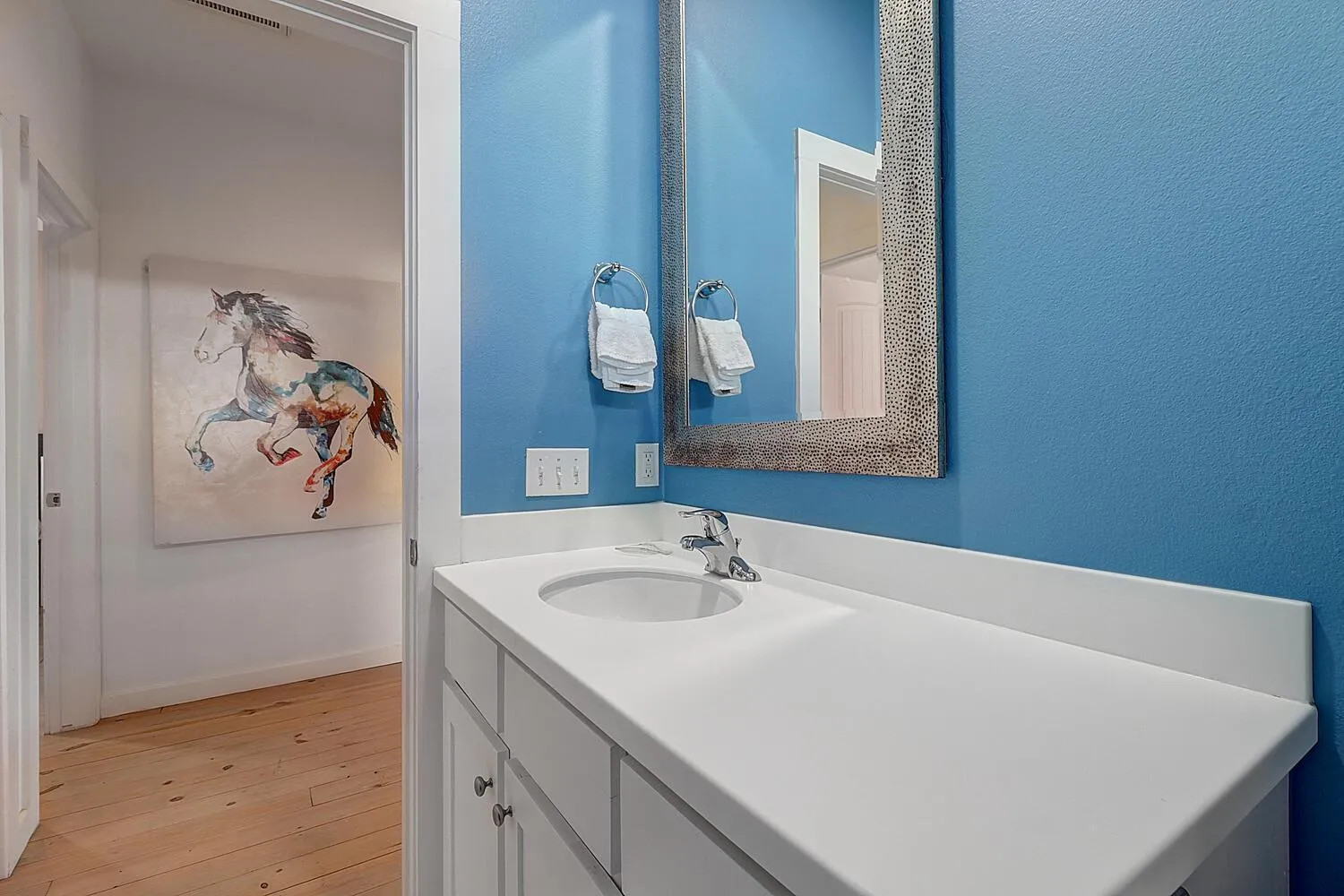 Bathroom in Cherry on Top OV27