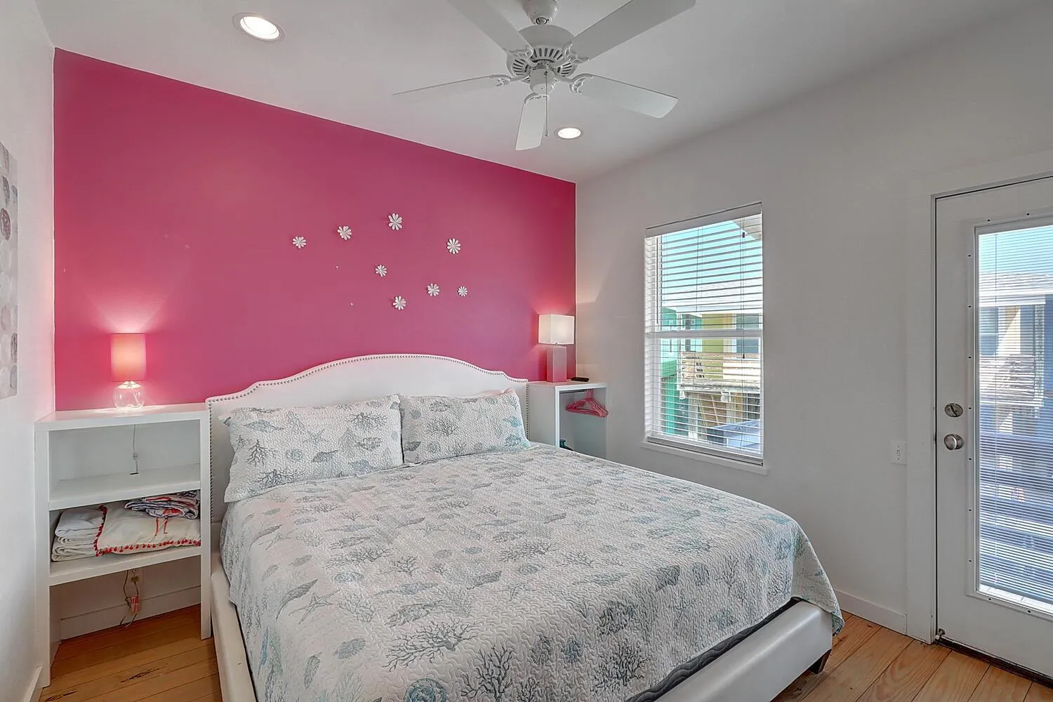 Bed in Cherry on Top OV27