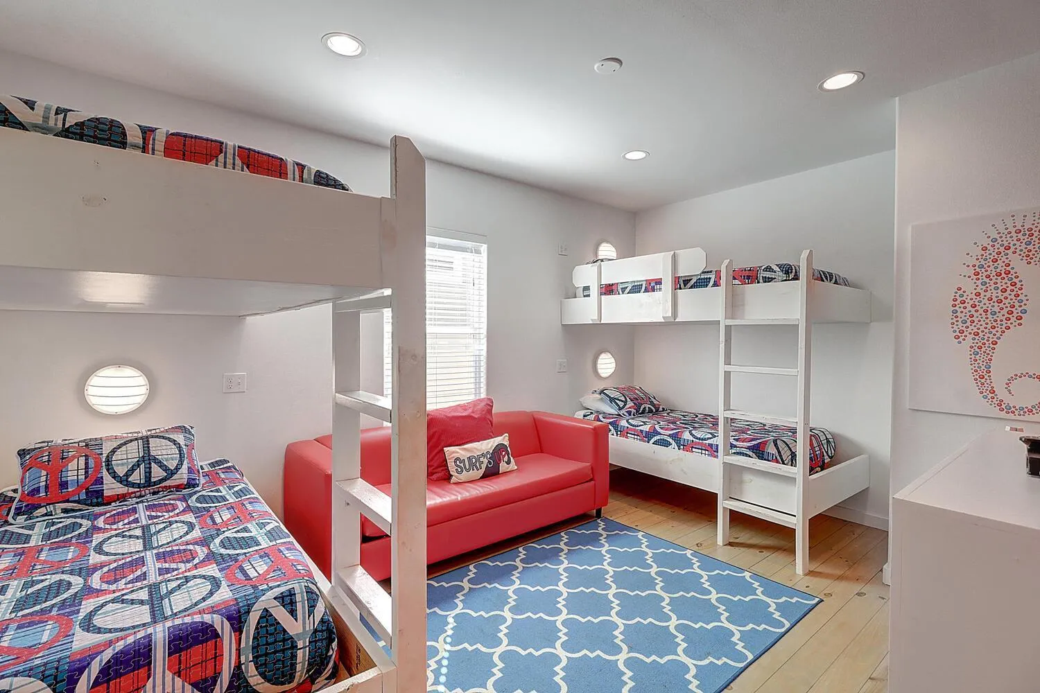 Day, Bed in Cherry on Top OV27