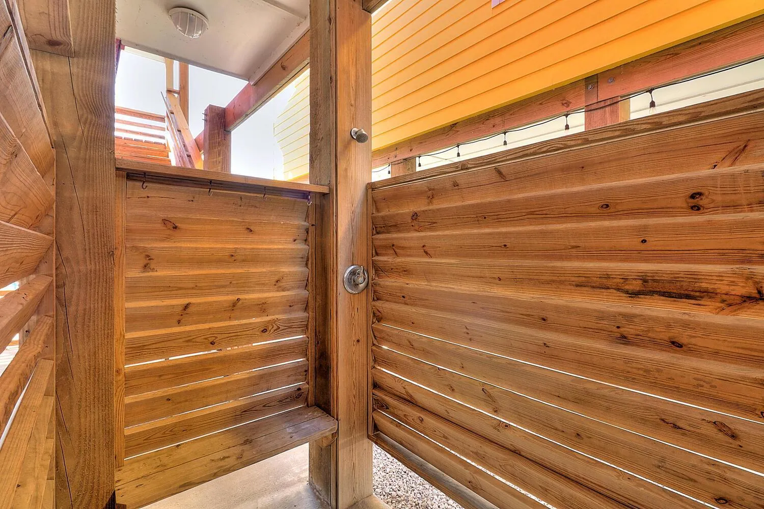 Shower in Cherry on Top OV27