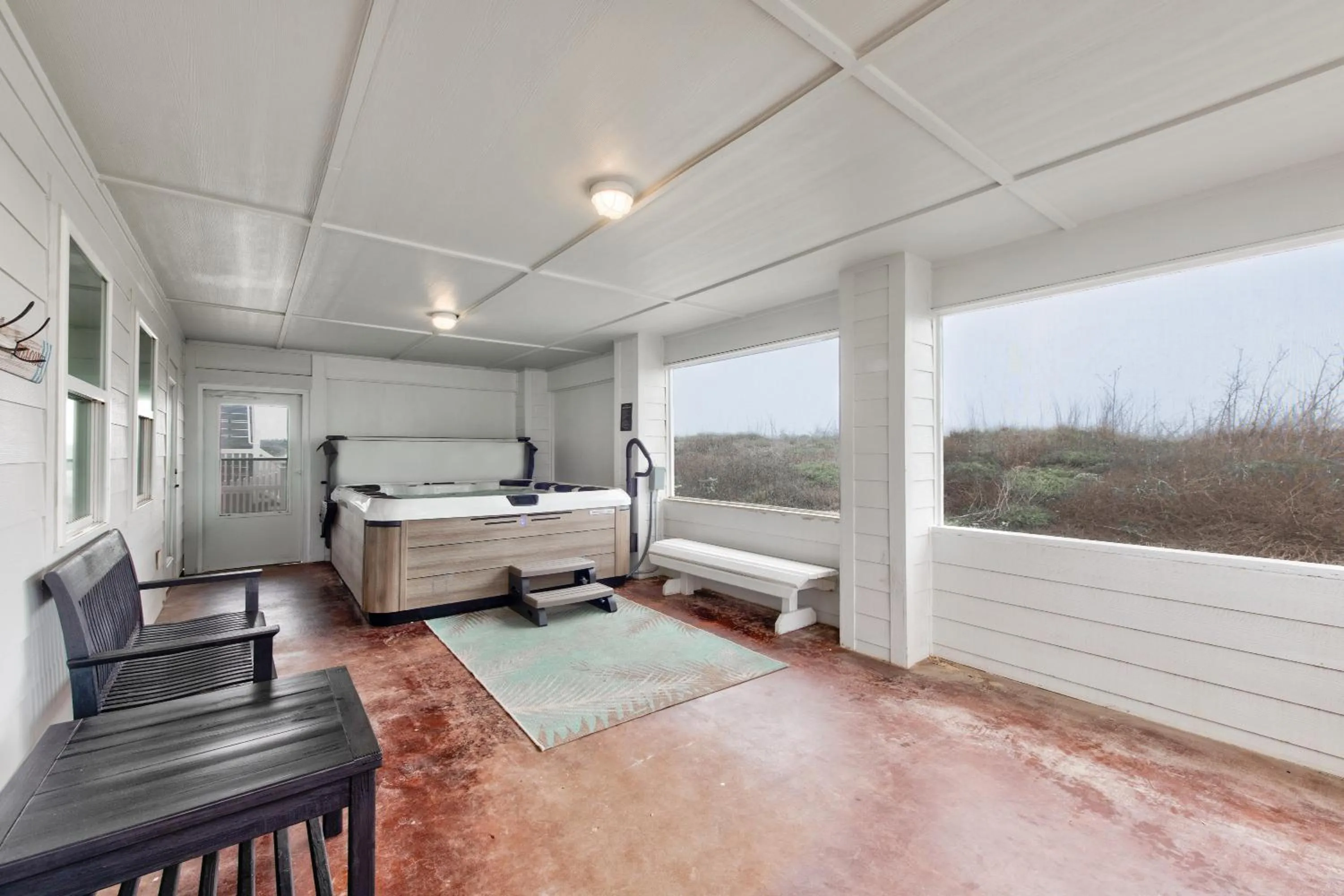 Other, Bed in The Pearl of Port A GW108