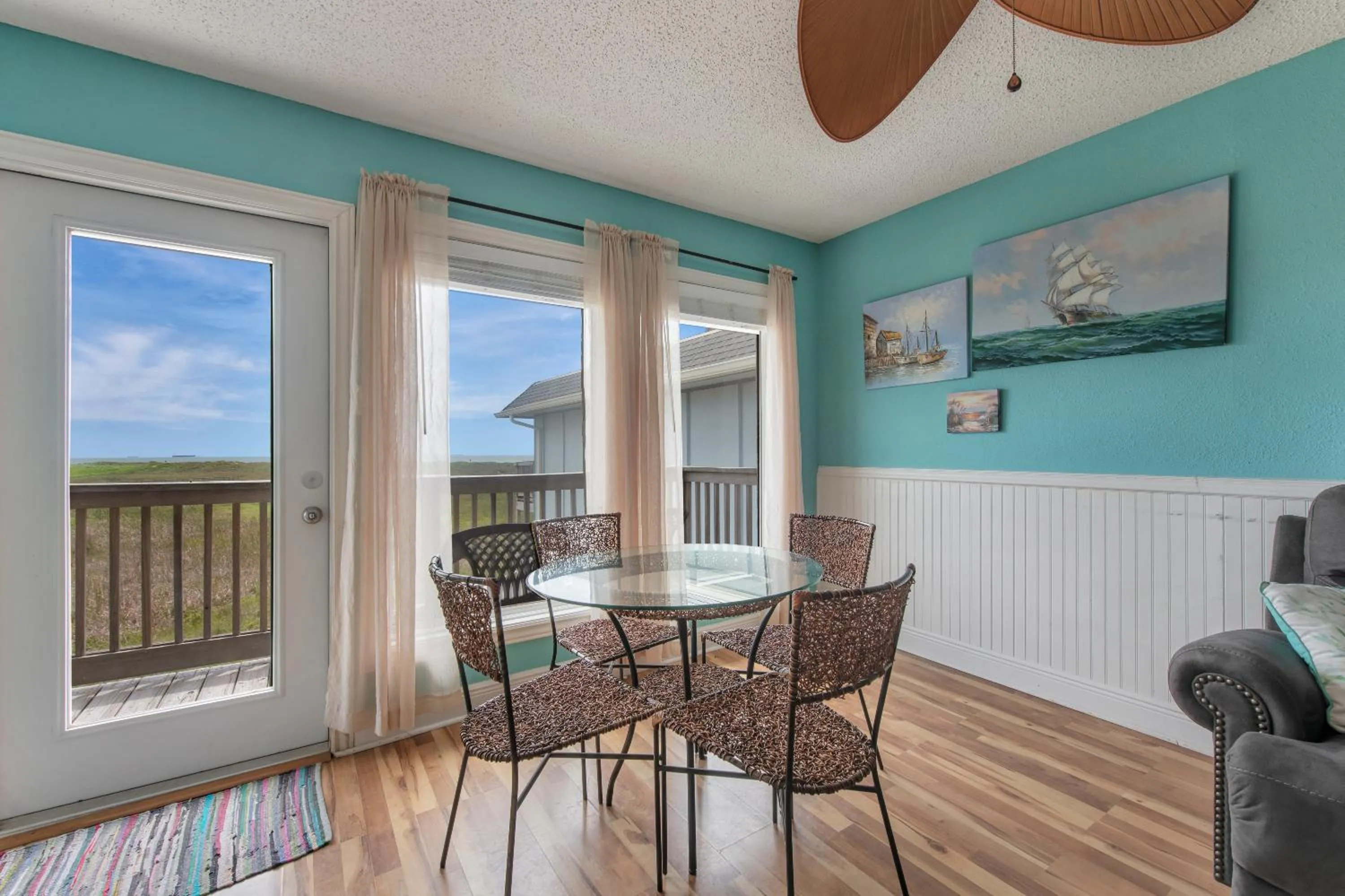 Coastal Nest BH207