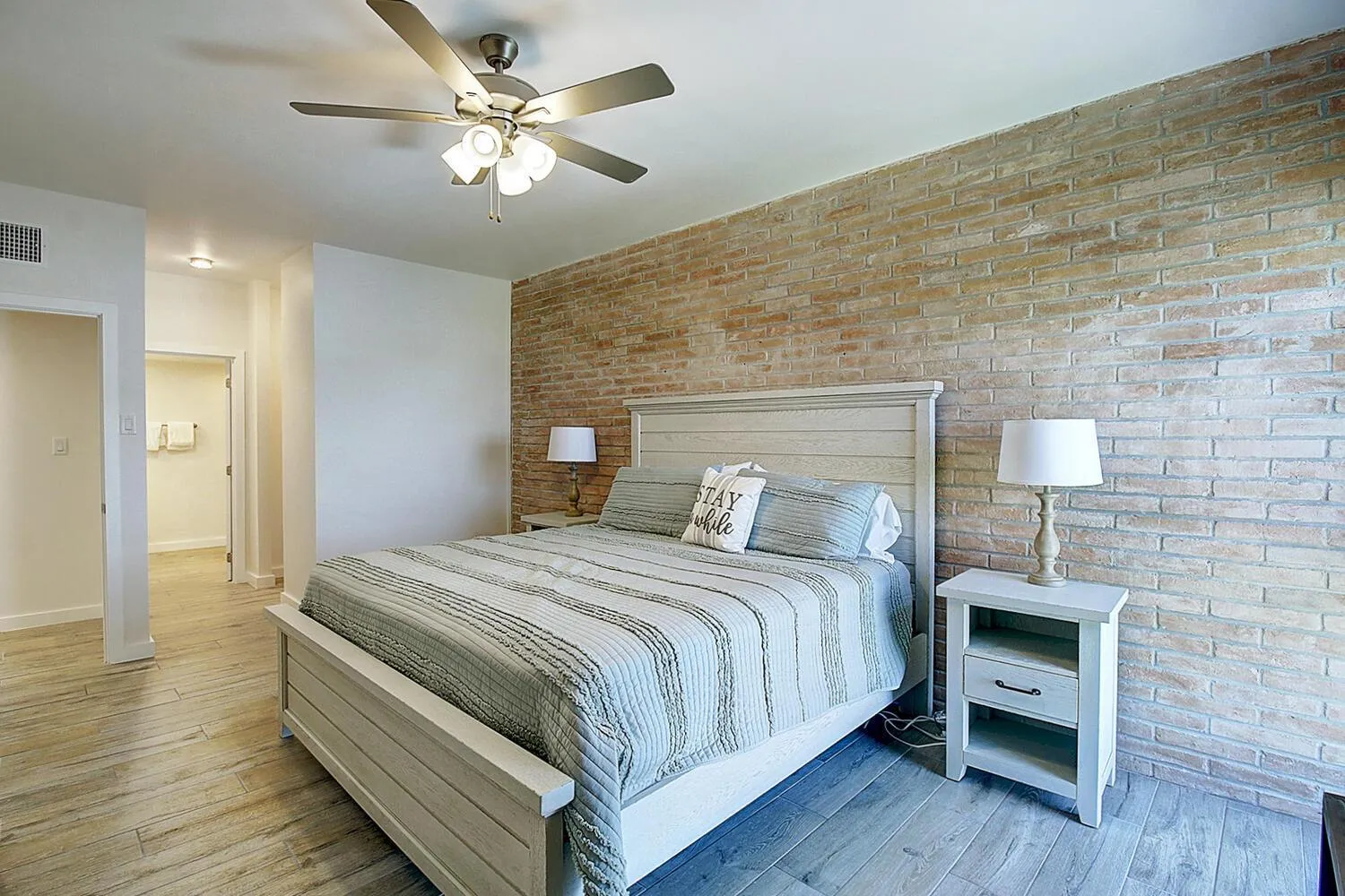 Other, Bed in Channelview CV216