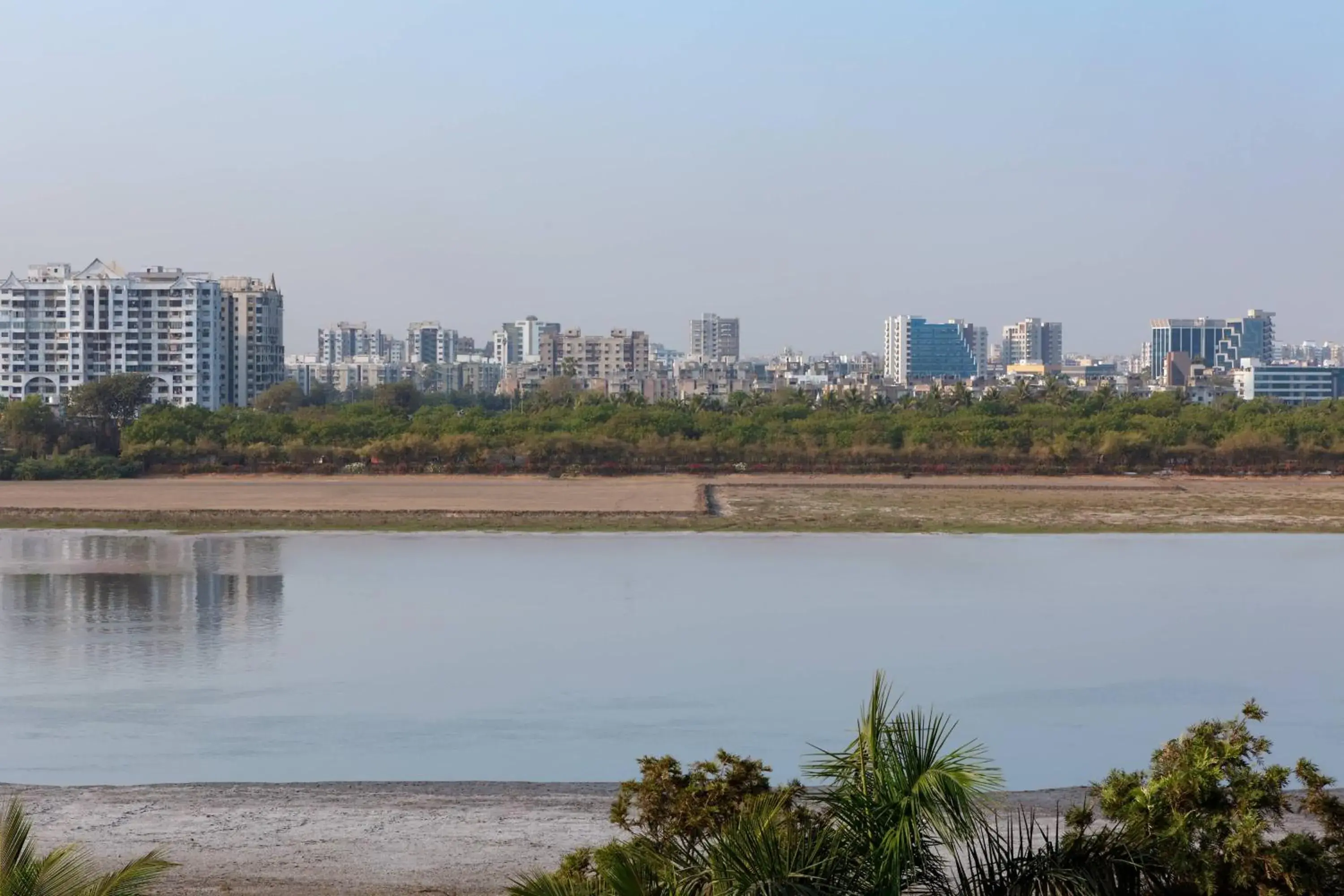 Premium, Guest room, 2 Twin, River view in Surat Marriott Hotel Premium, Guest room, 2 Twin, River view in Surat Marriott Hotel