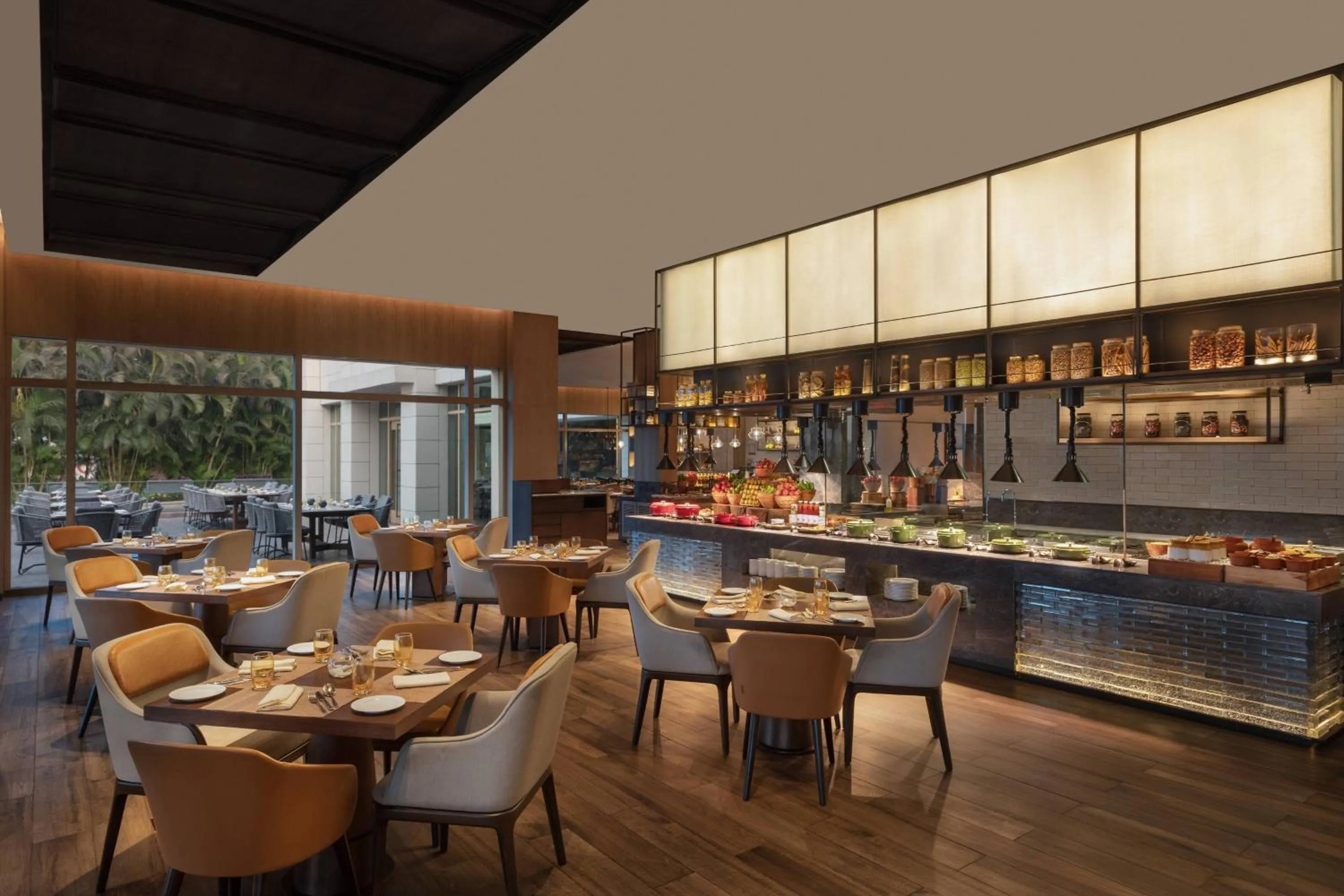 Restaurant/places to eat in Surat Marriott Hotel