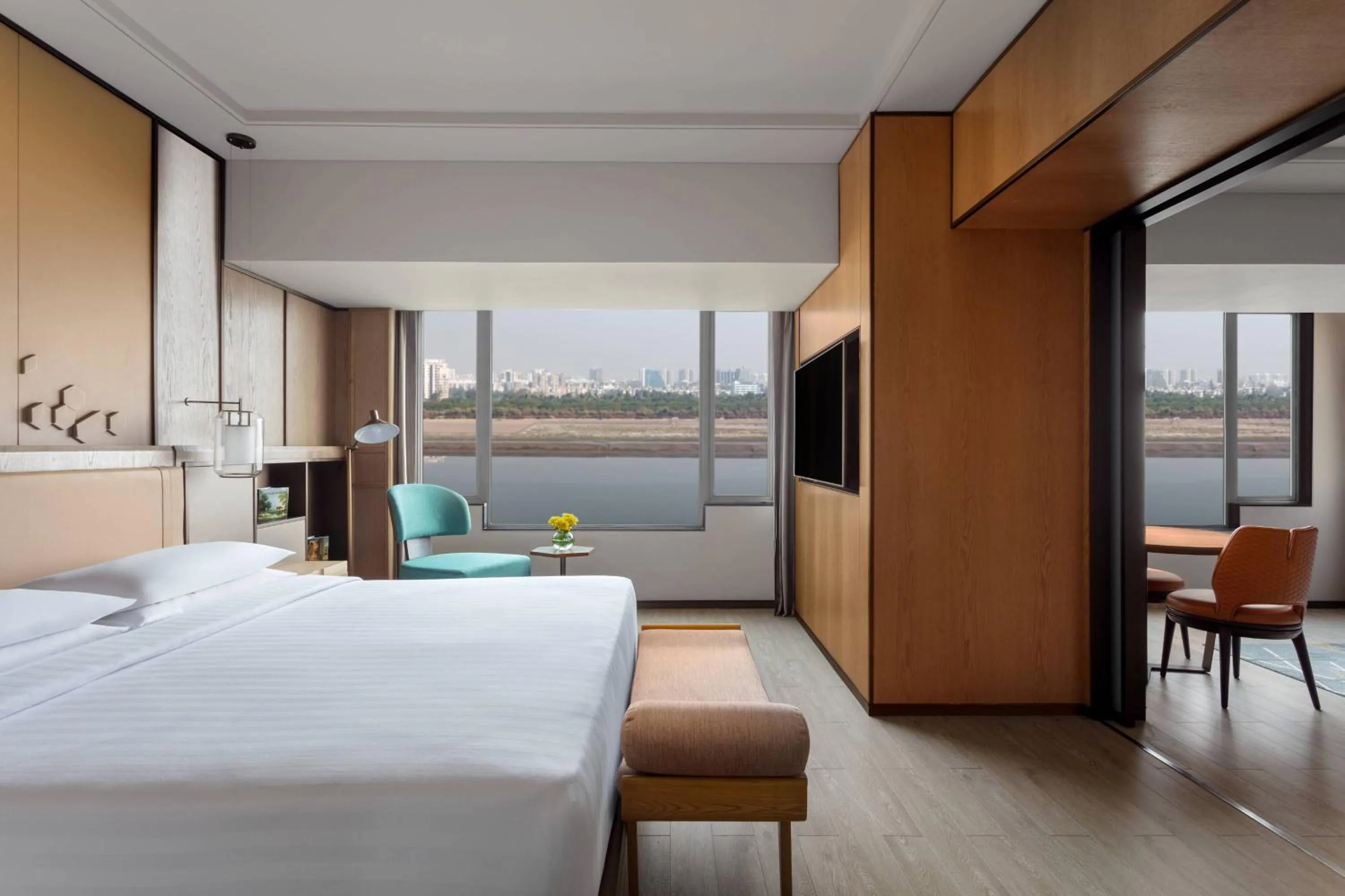 Bedroom, Bed in Surat Marriott Hotel