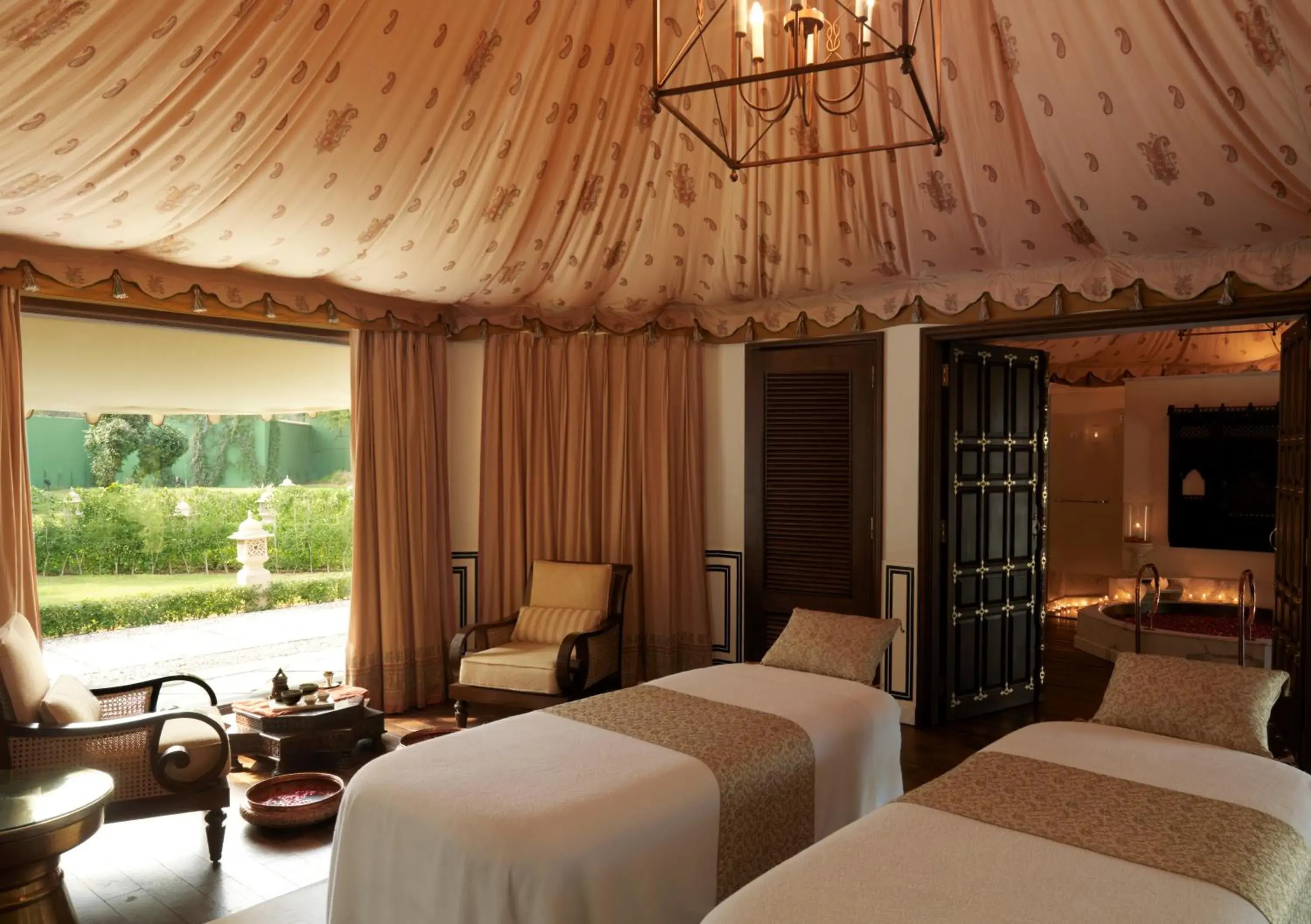 Spa and wellness centre/facilities, Bed in Rambagh Palace Spa and wellness centre/facilities, Bed in Rambagh Palace
