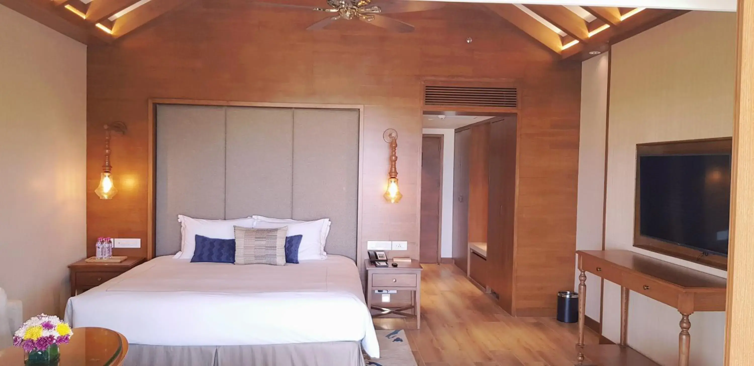 cot, Bed in Taj Fisherman’s Cove Resort & Spa, Chennai cot, Bed in Taj Fisherman’s Cove Resort & Spa, Chennai