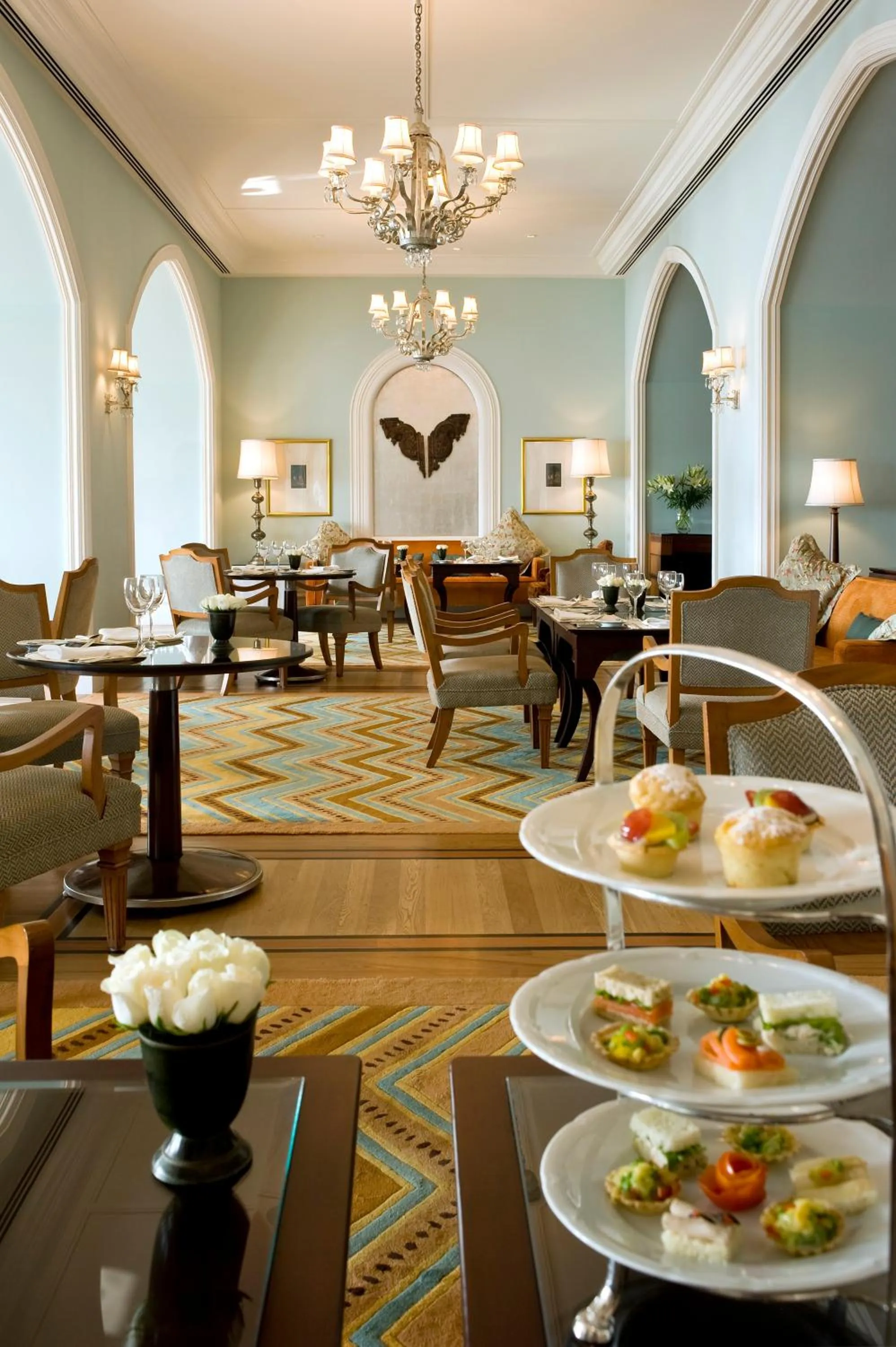 Restaurant/places to eat in The Taj Mahal Tower, Mumbai