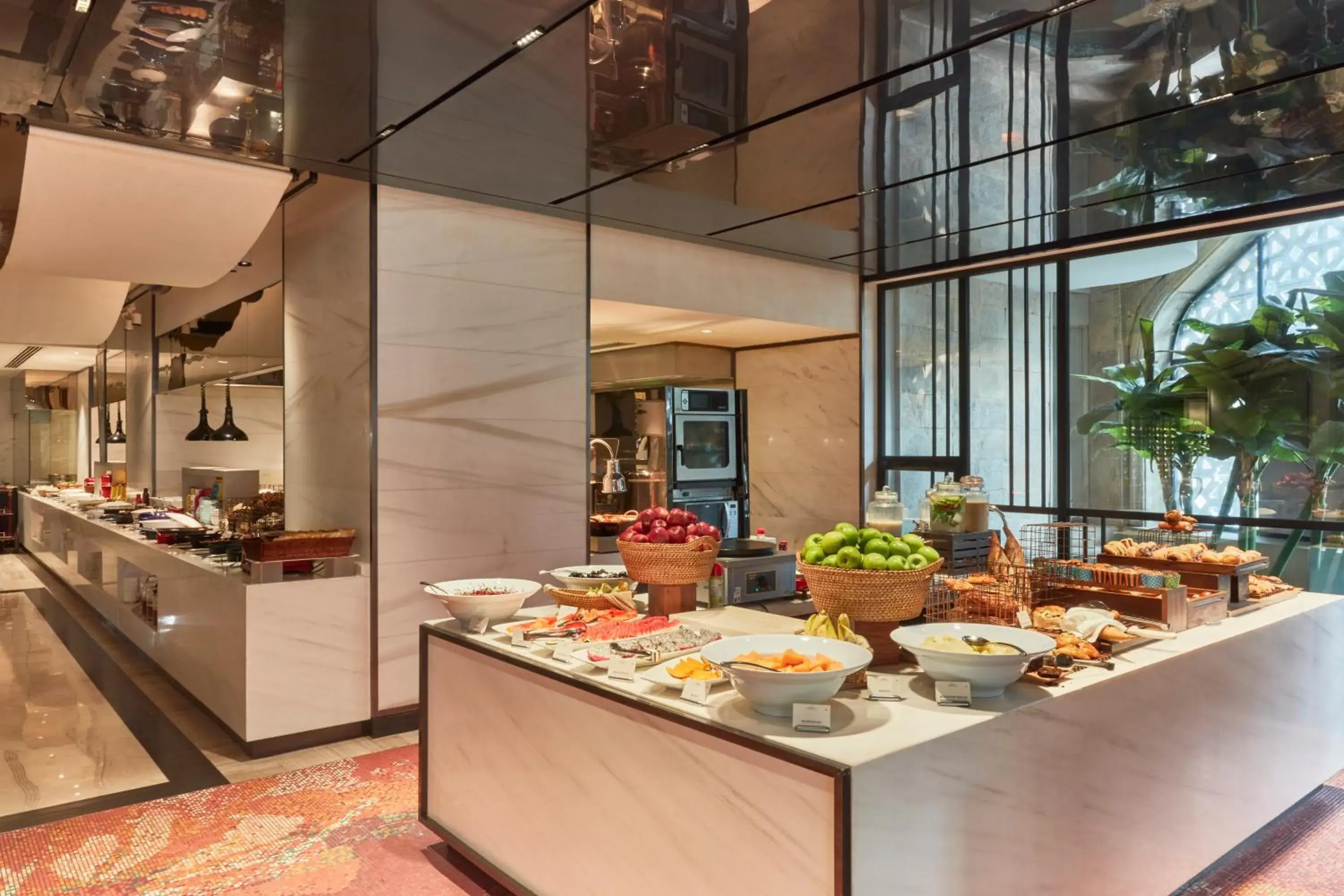 Buffet breakfast in The Taj Mahal Tower, Mumbai Buffet breakfast in The Taj Mahal Tower, Mumbai