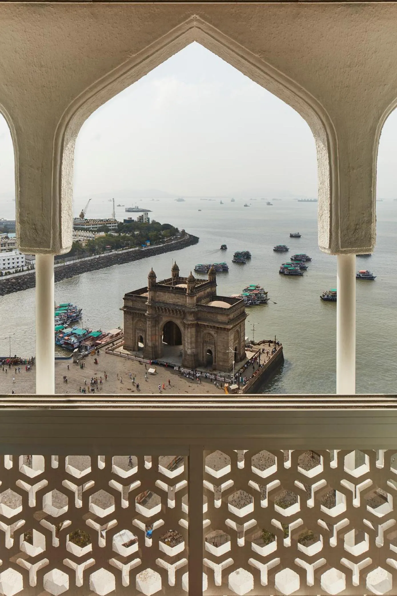 Balcony/Terrace in The Taj Mahal Tower, Mumbai