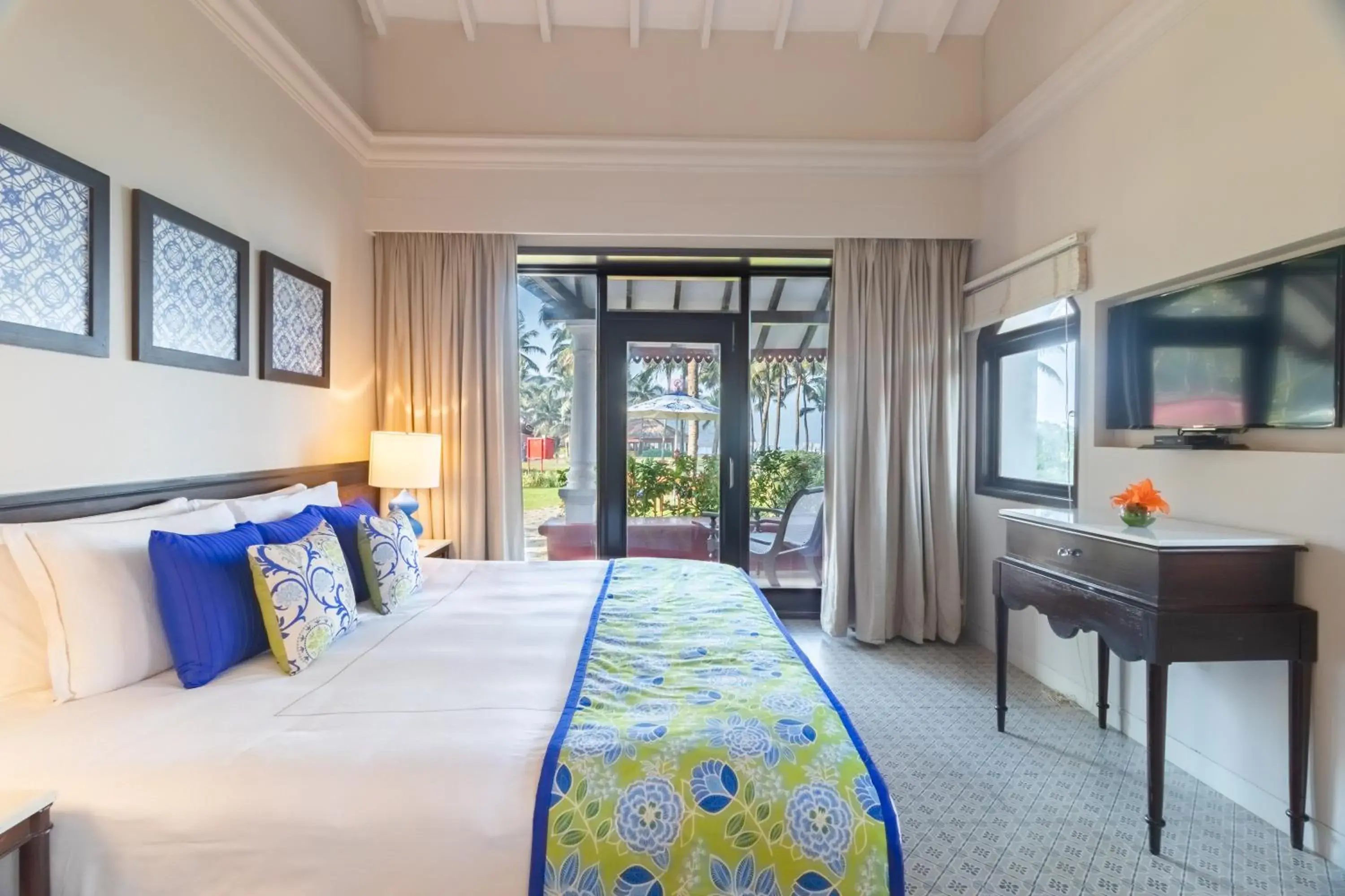 Goan Villa Sea View - King Bed Complimentary cocktail Hours from 6pm-8pm at Designated Venue in Taj Holiday Village Resort & Spa, Goa Goan Villa Sea View - King Bed Complimentary cocktail Hours from 6pm-8pm at Designated Venue in Taj Holiday Village Resort & Spa, Goa