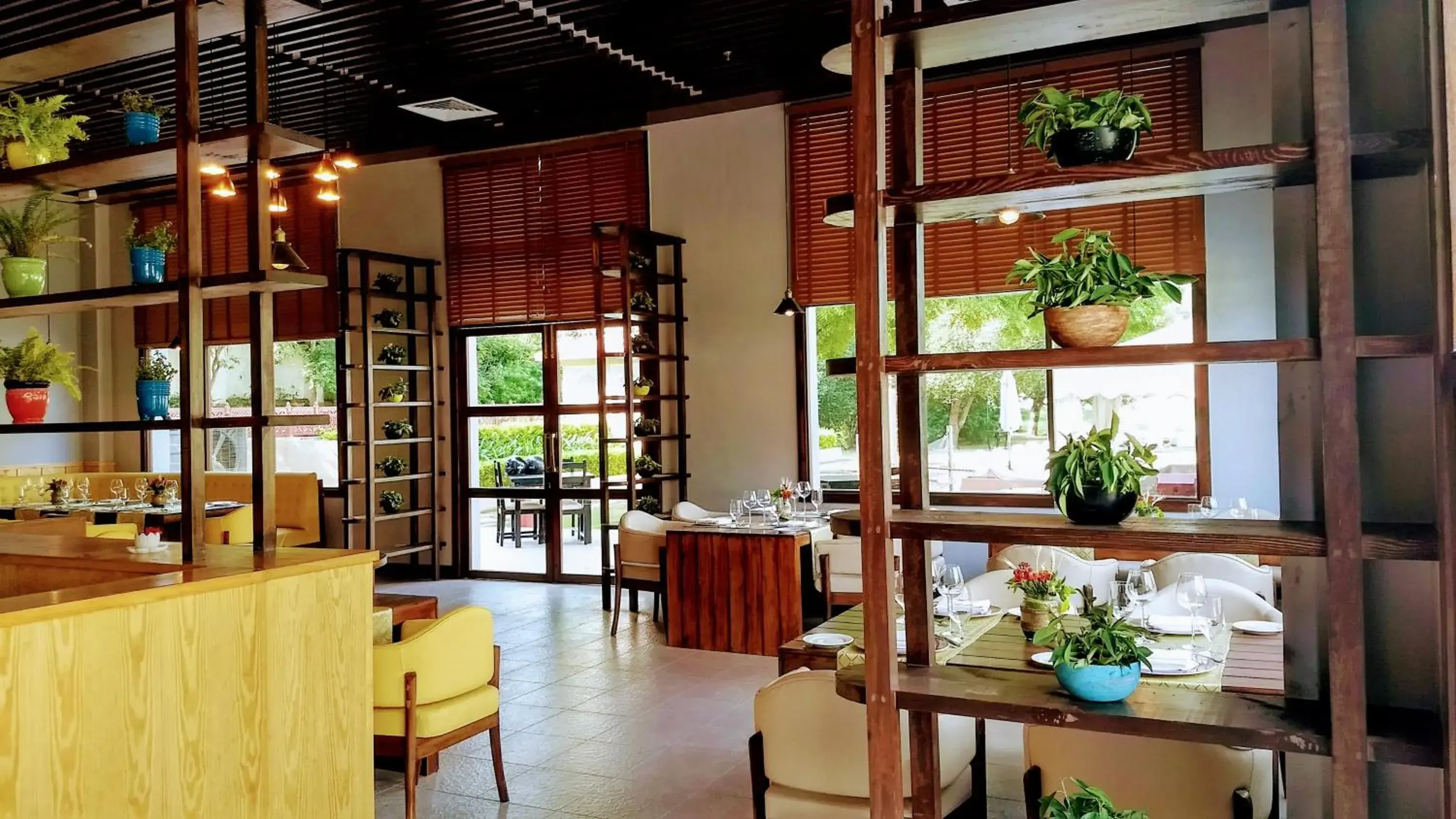 Restaurant/places to eat in Jai Mahal Palace Restaurant/places to eat in Jai Mahal Palace